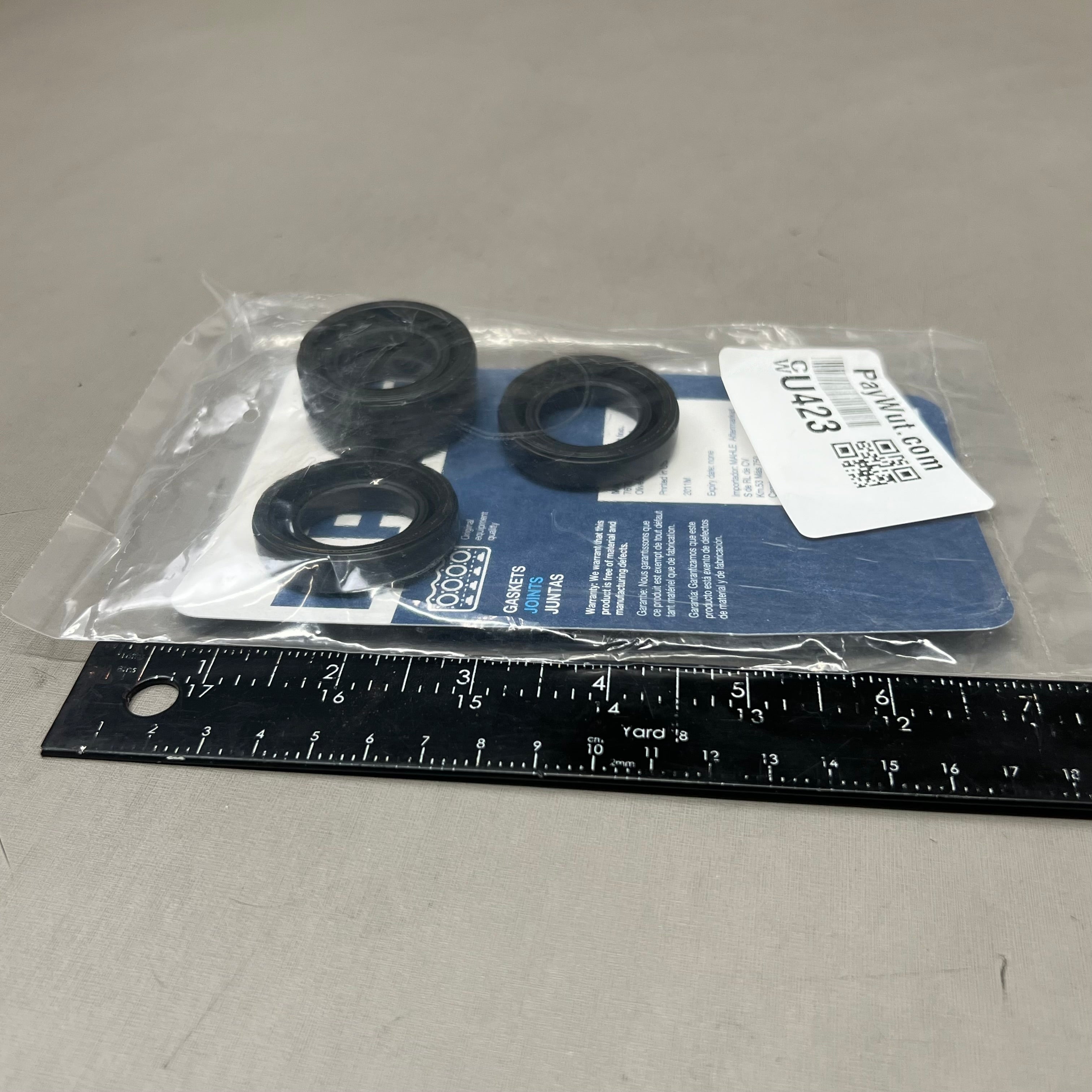 MAHLE (2 Piece) Spark Plug Tube Seal For Hyundai Black B31733