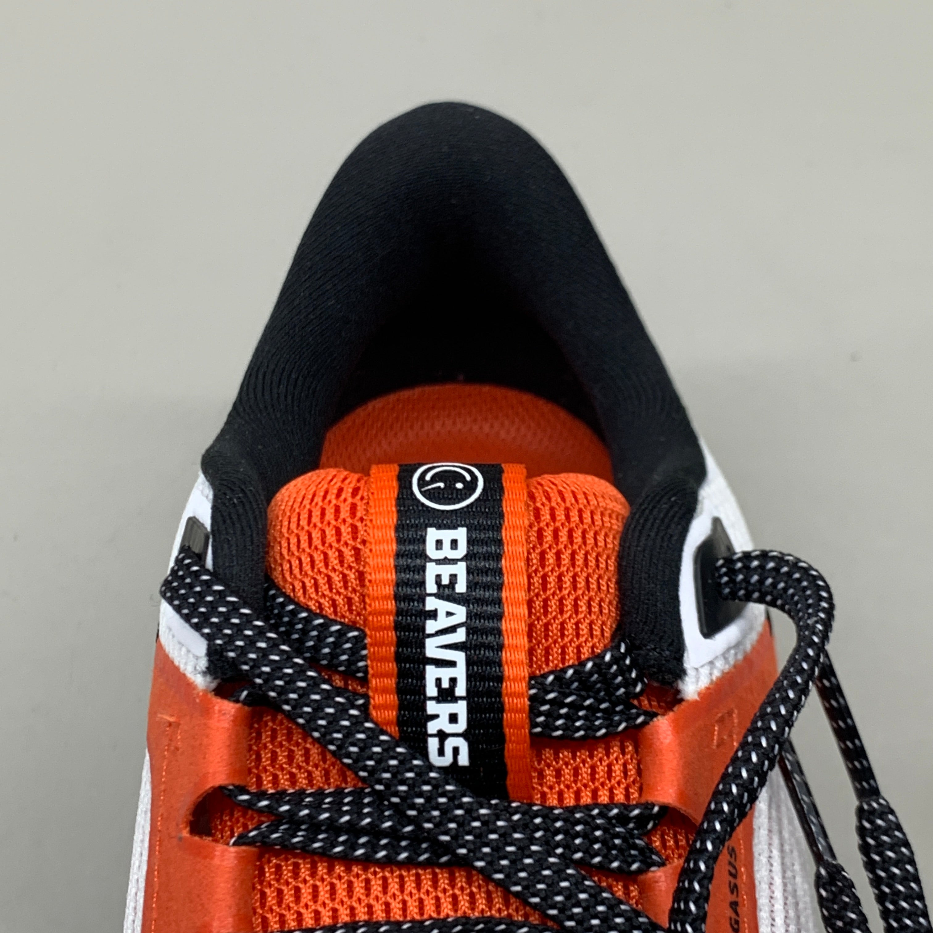 NIKE Zoom Pegasus 40 Oregon St Shoes White Team Orange & Black 15.5 W 14 M DZ5954-100