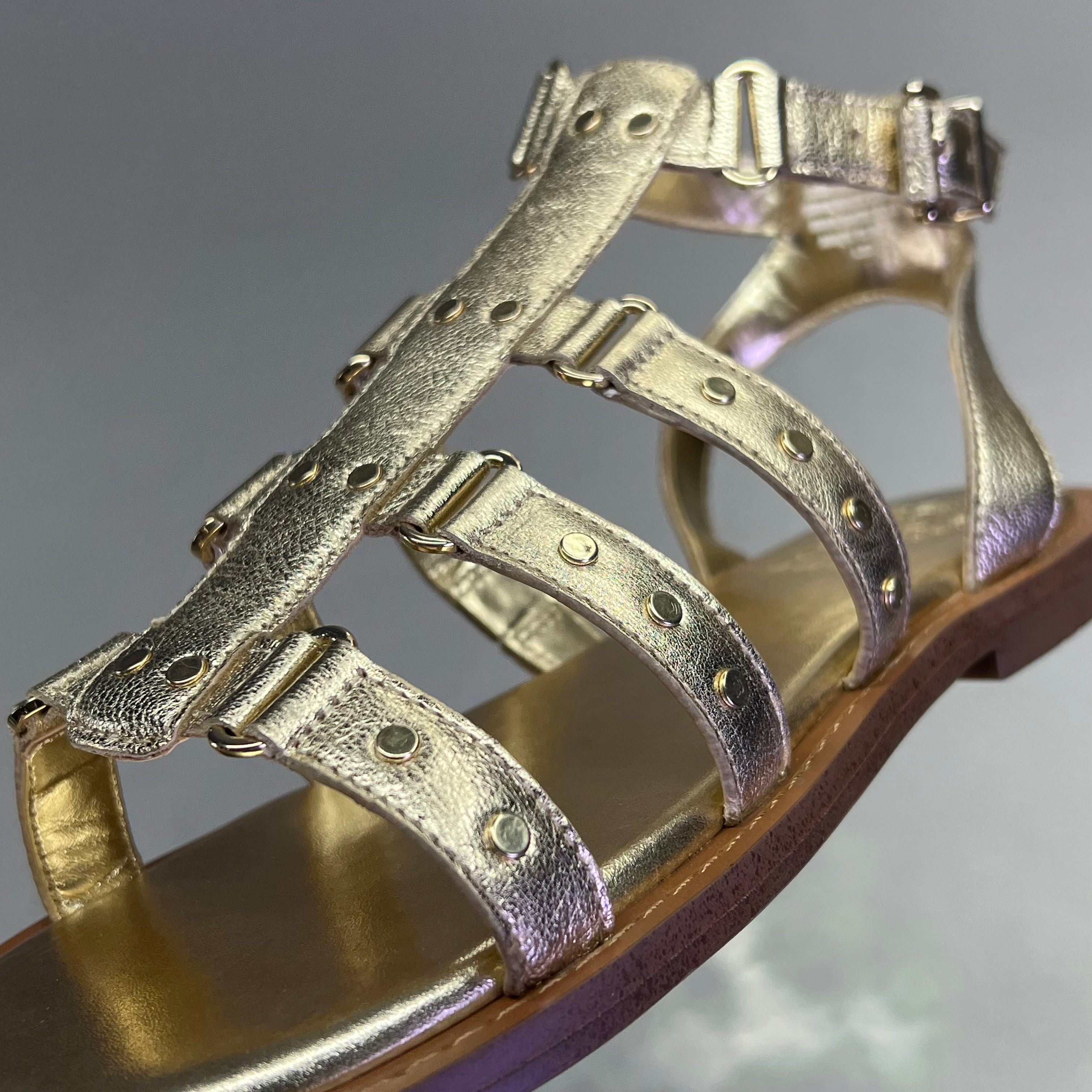 VINCE CAMUTO Leather Studded Gladiator Sandals Women's Sz 8.5M Egyptian Gold