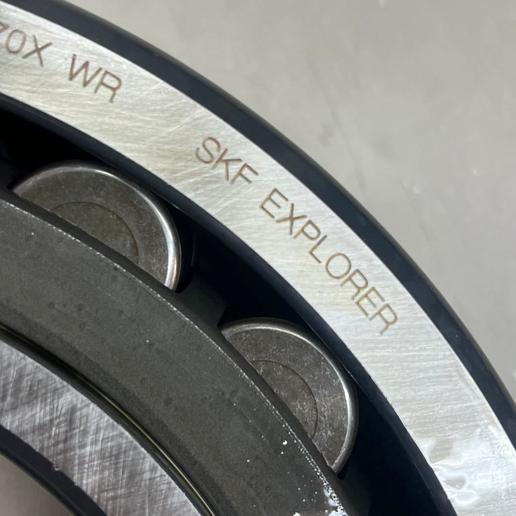 SKF Spherical Roller Bearings 140mm X 250mm X 68mm Silver 22228-CC- W33