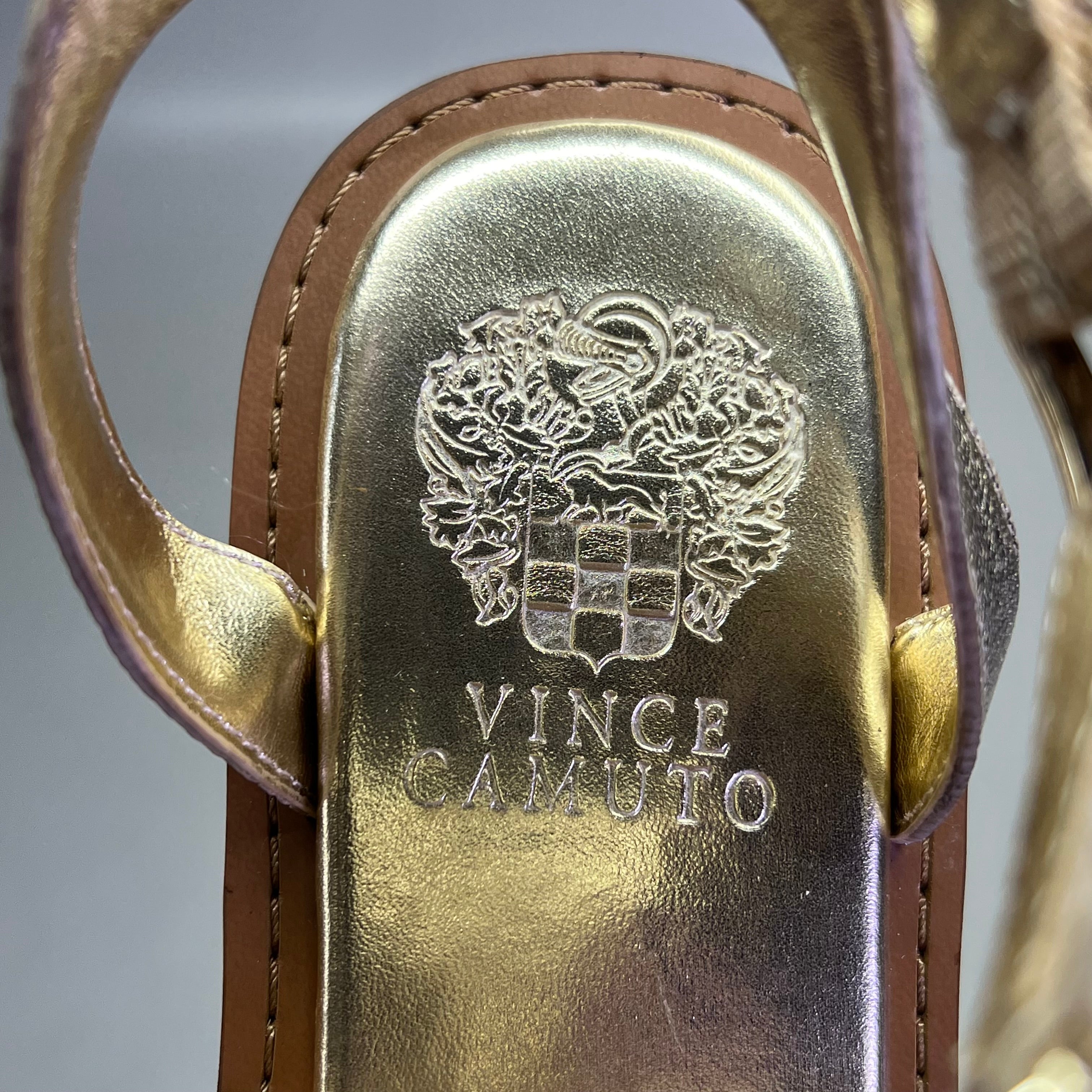 VINCE CAMUTO Leather Studded Gladiator Sandals Women's Sz 8.5M Egyptian Gold