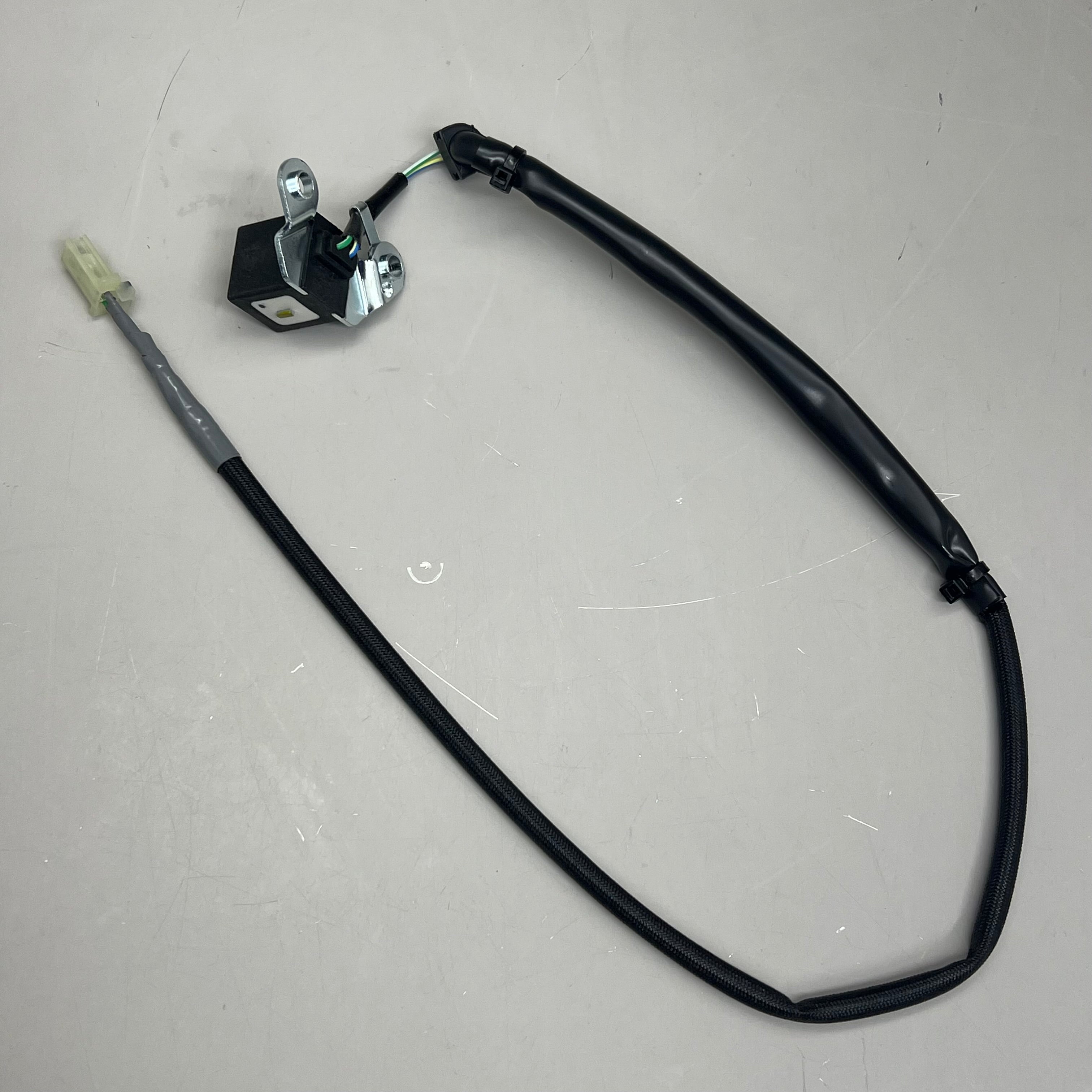 HONDA Generator Assem. Pulse For Gold Wing Aspencade XR600ROEM 30300-MN1-680