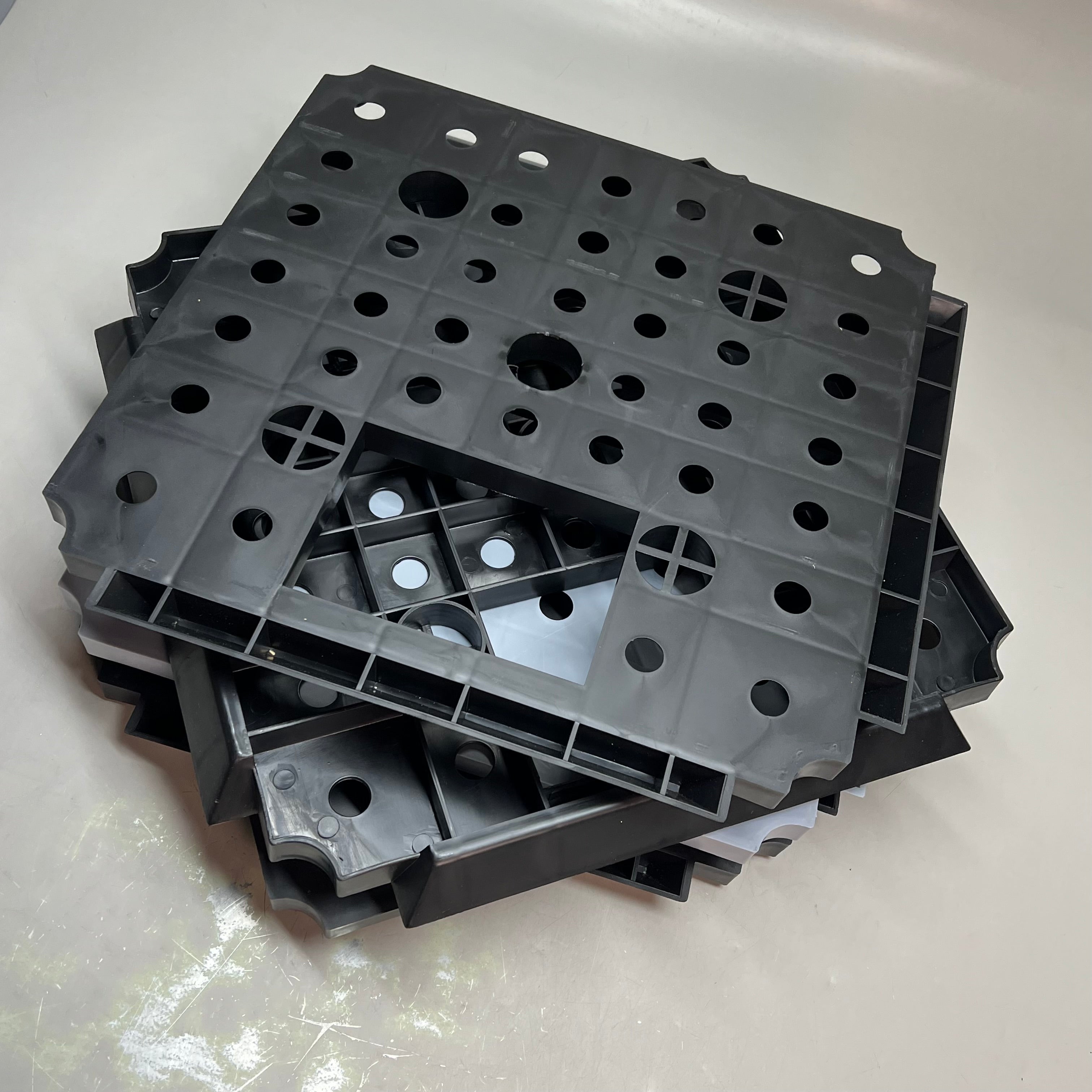 LITTLE GIANT Non-Toxic Disappearing Water Basin Parts Black DFB44PP 566560 AS-IS