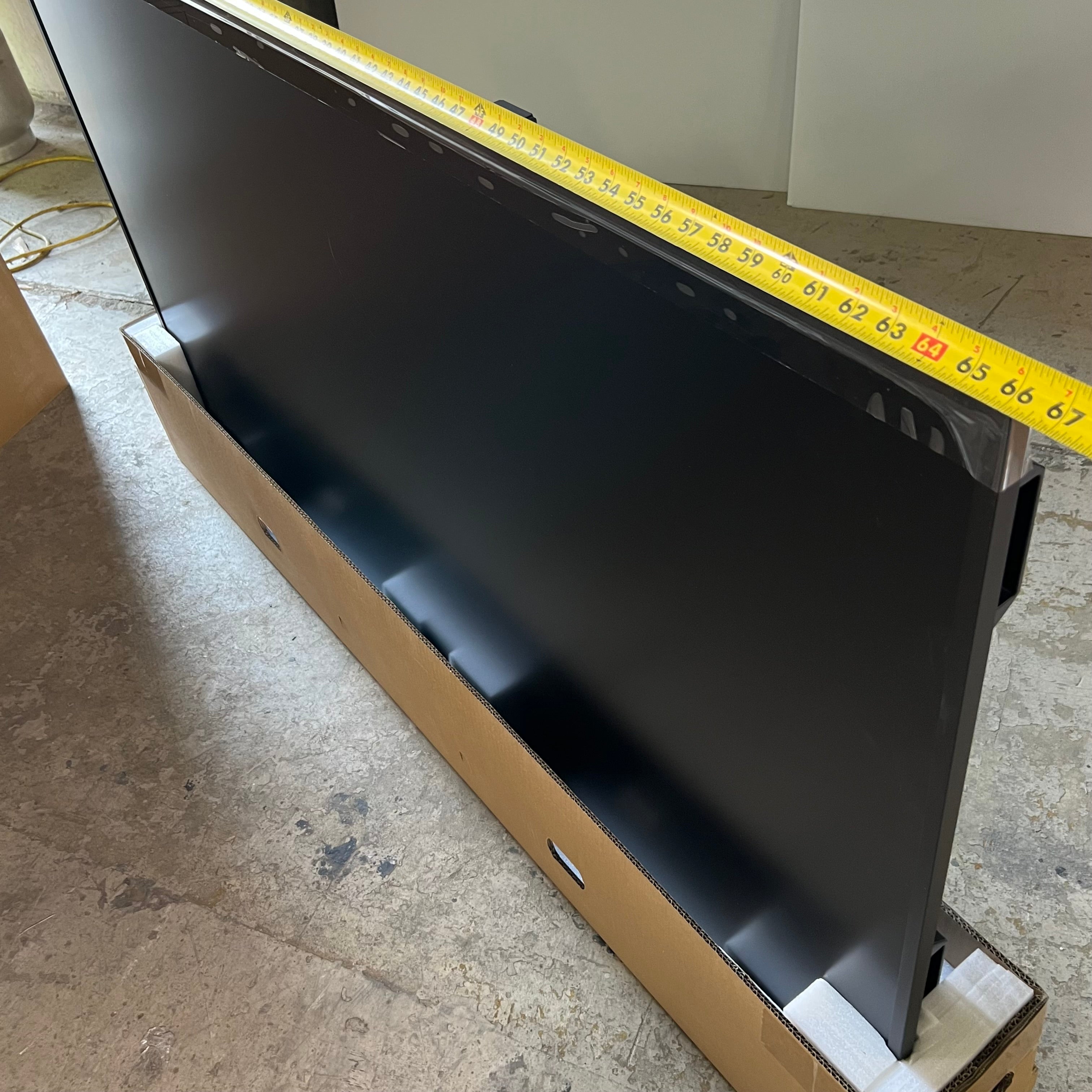NEC MultiSync 75" LCD Monitor Display Black M751 (New, Distressed Box)