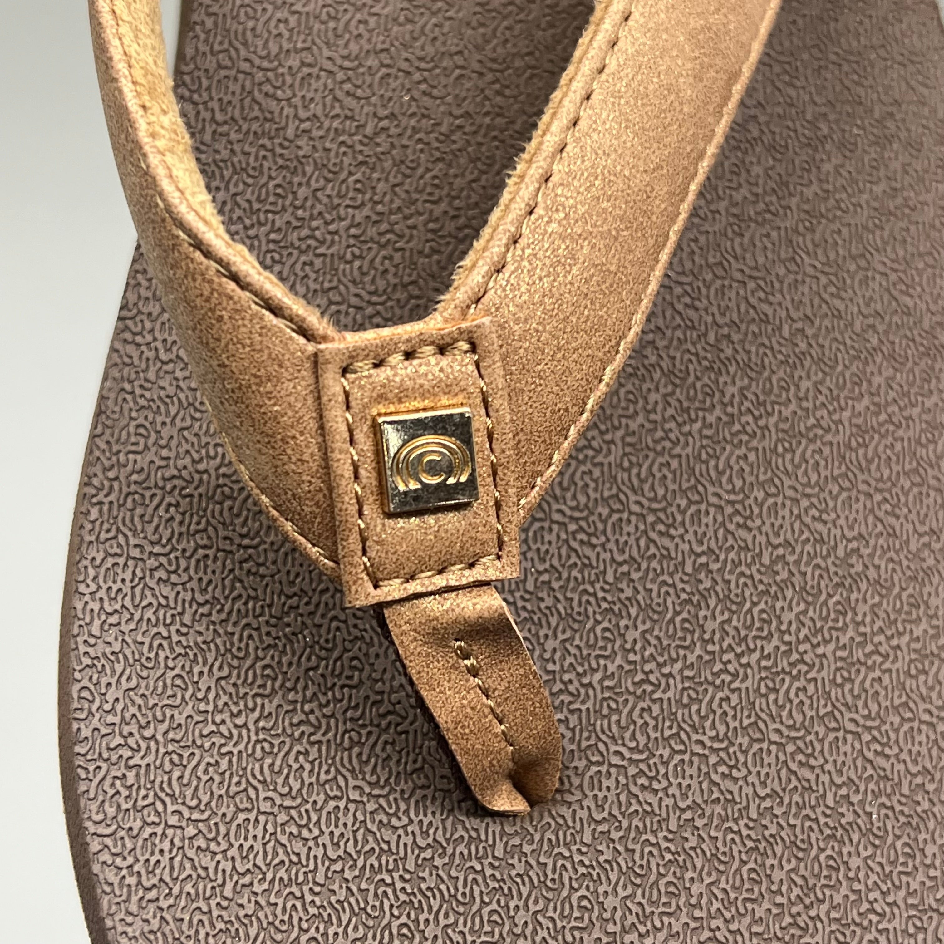 COBIAN Skinny Bounce Comfortable Synthetic Strap Women's Sz 10 Tan SKI25-230-10