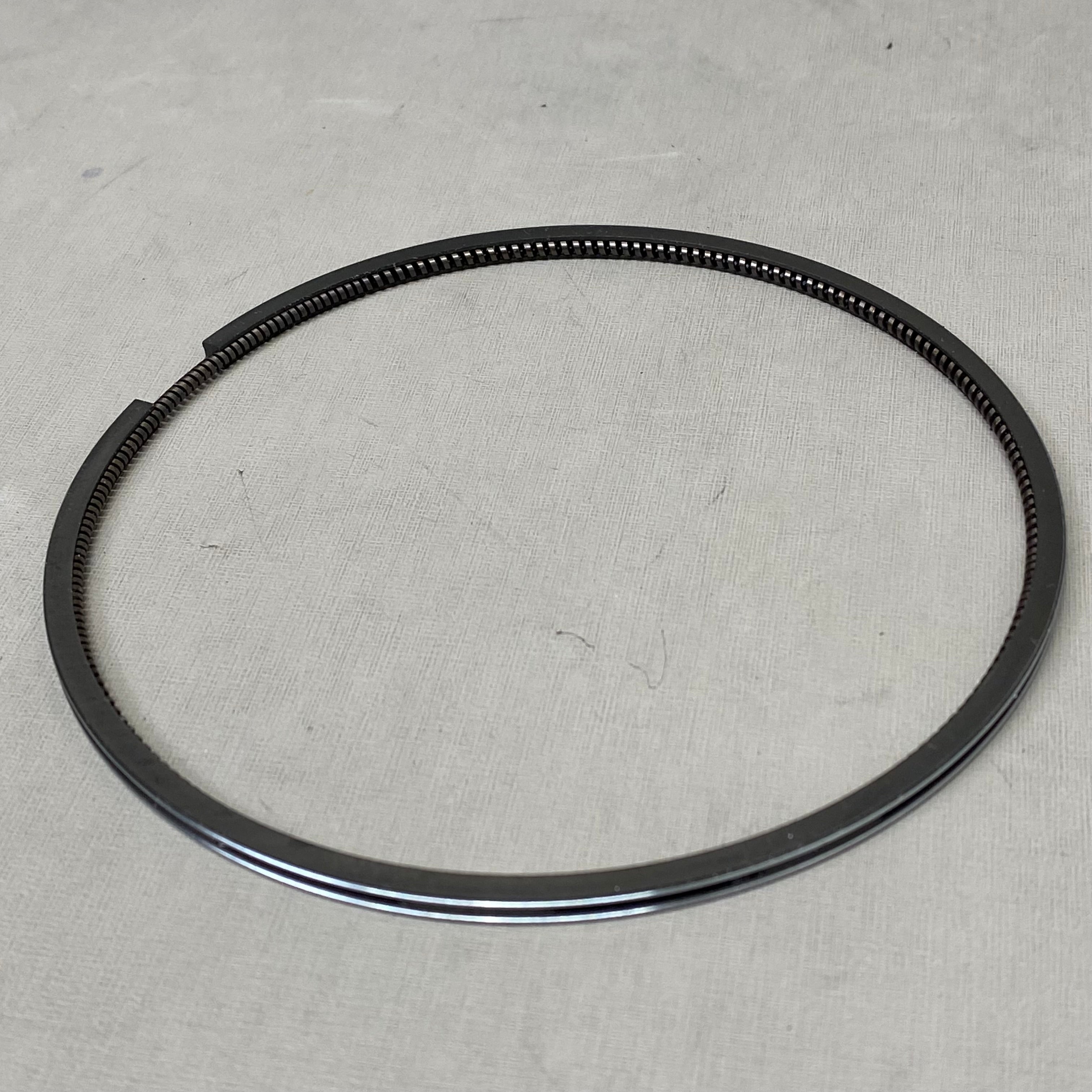 MAHLE Cummins Piston W/Rings Replacement For Ram 225-3732