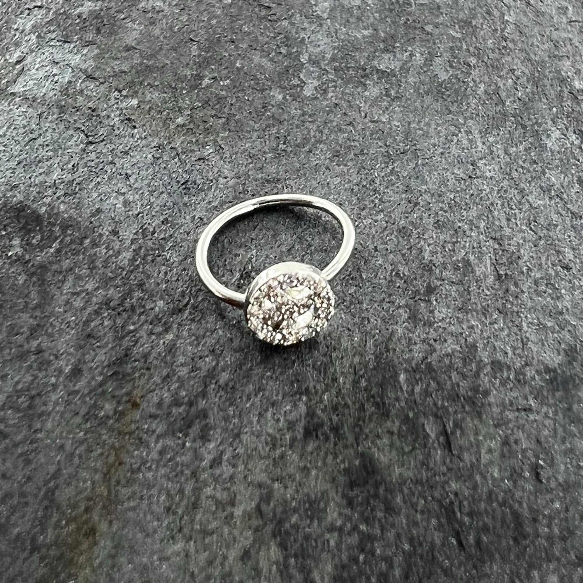 20G 5/16 Clear Gem Seamless Retro Peace Sign Nose Hoop