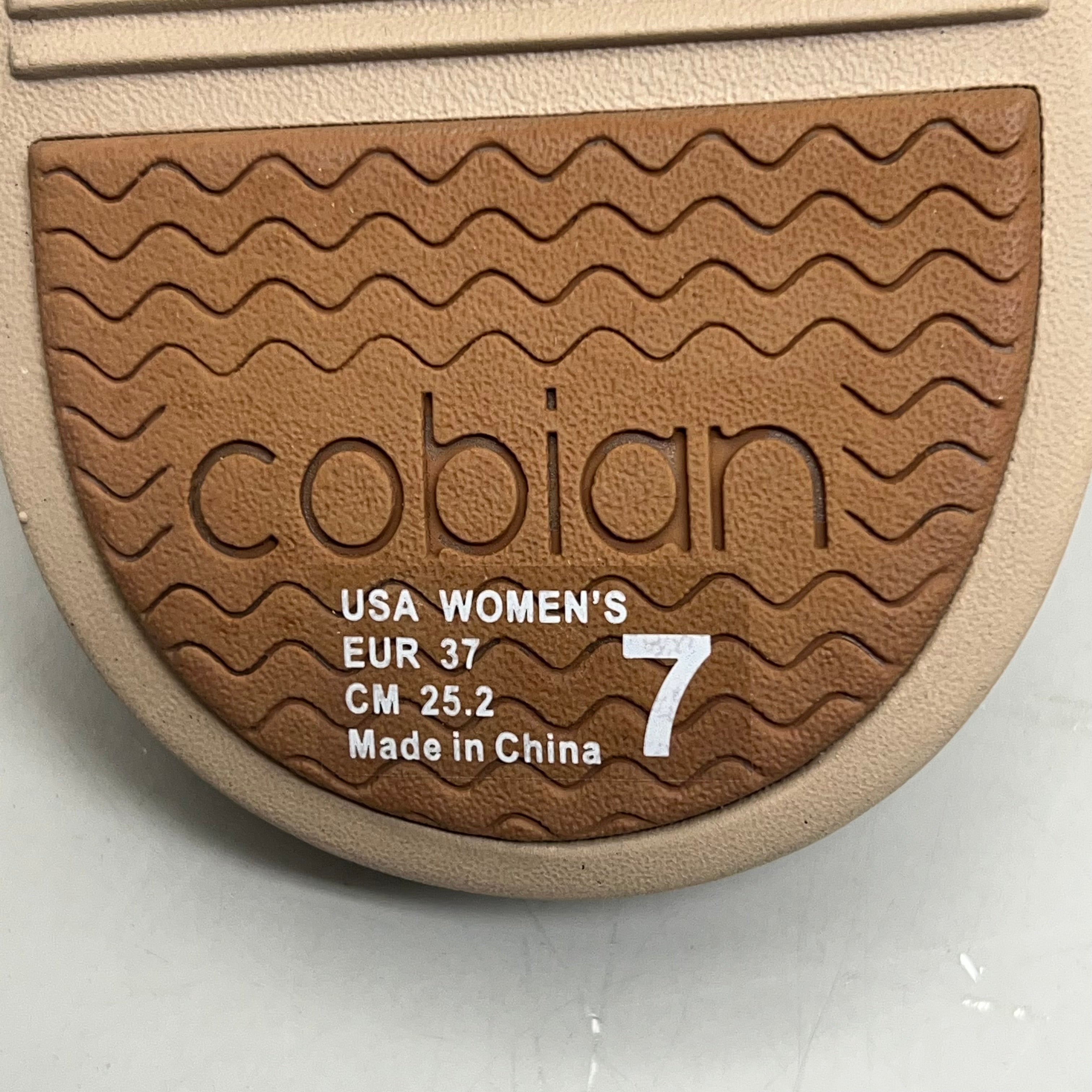 COBIAN Tolula Slide Enhanced Cushion Suede Strap Women's Sz 7 Tan TOL24-230-07