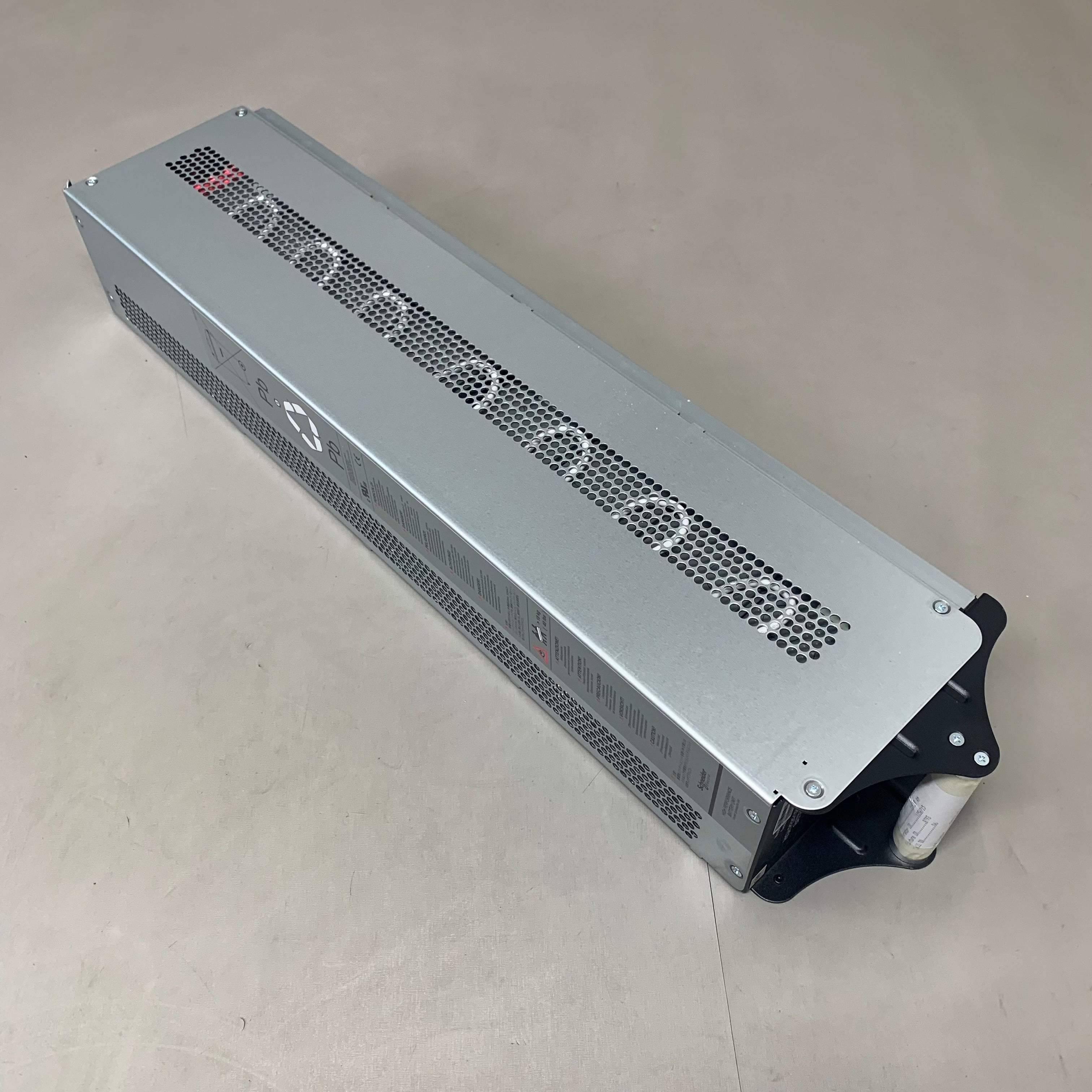 AMERICAN POWER CONVERSION Symmetra Battery Module Plug & Play Instal SYBTU2-PLP