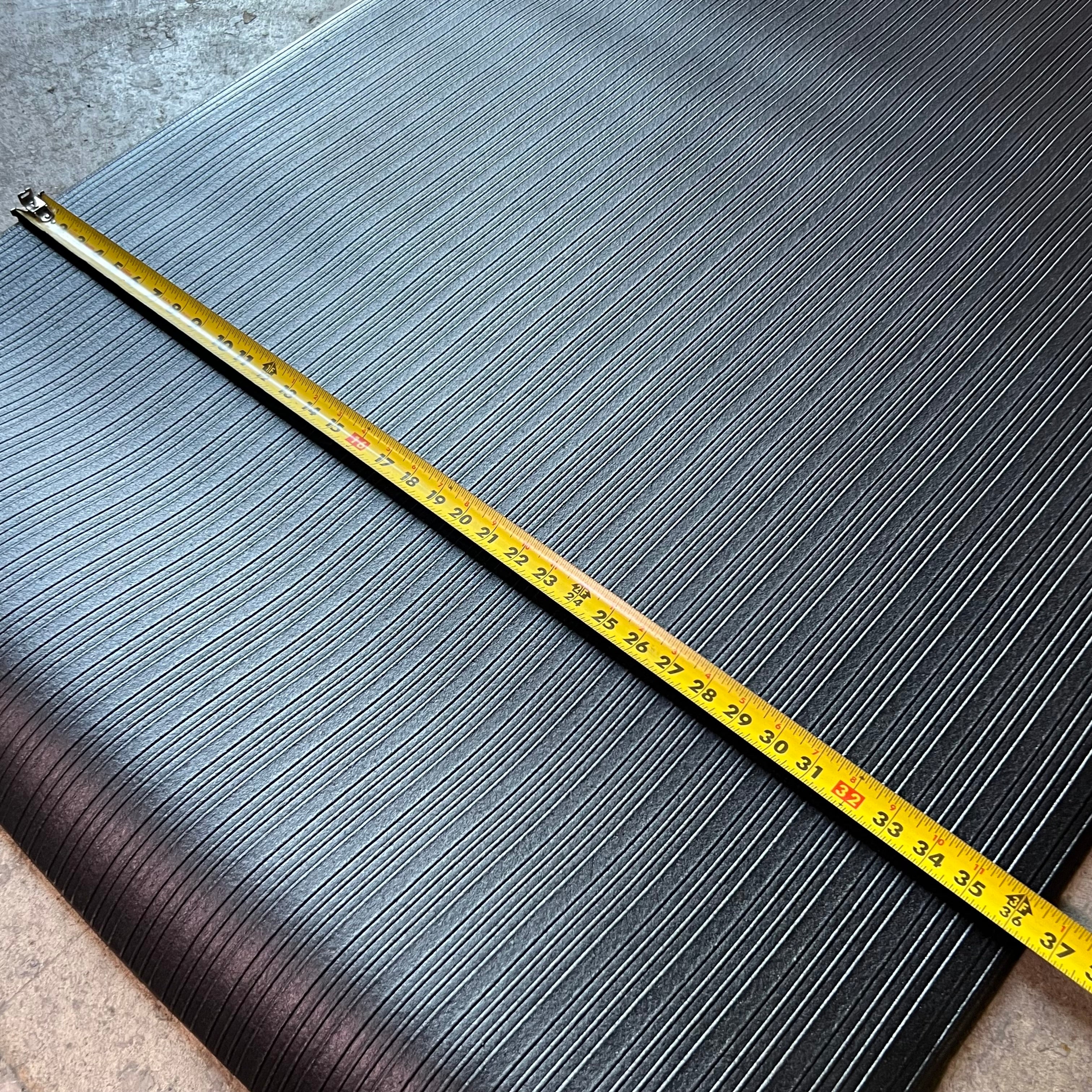 YOND VISON Anti- Fatigue Mat W/ Traction 56"x36" Black