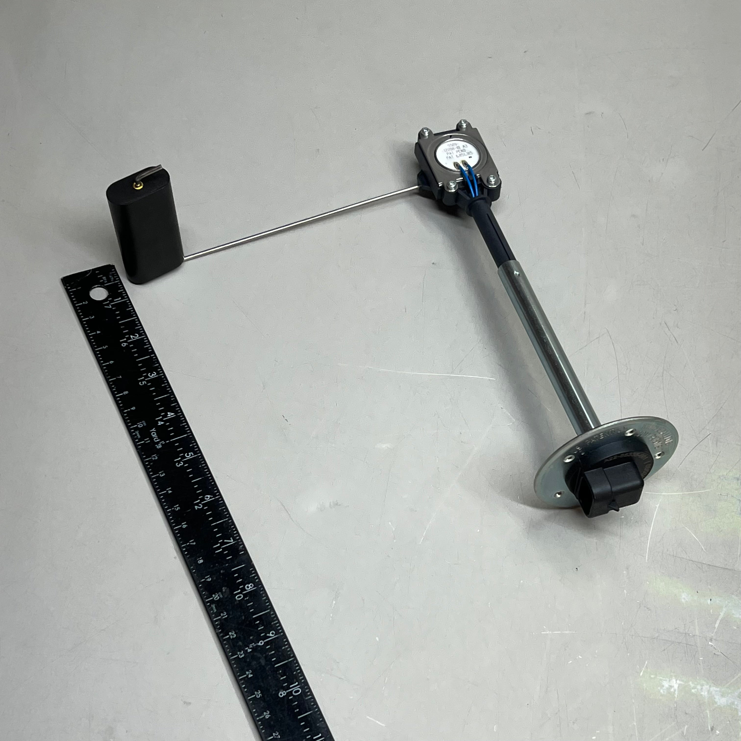 FREIGHLINER BTR Tank Sender Fuel Level For Heavy Duty Trucks A22-66335-001
