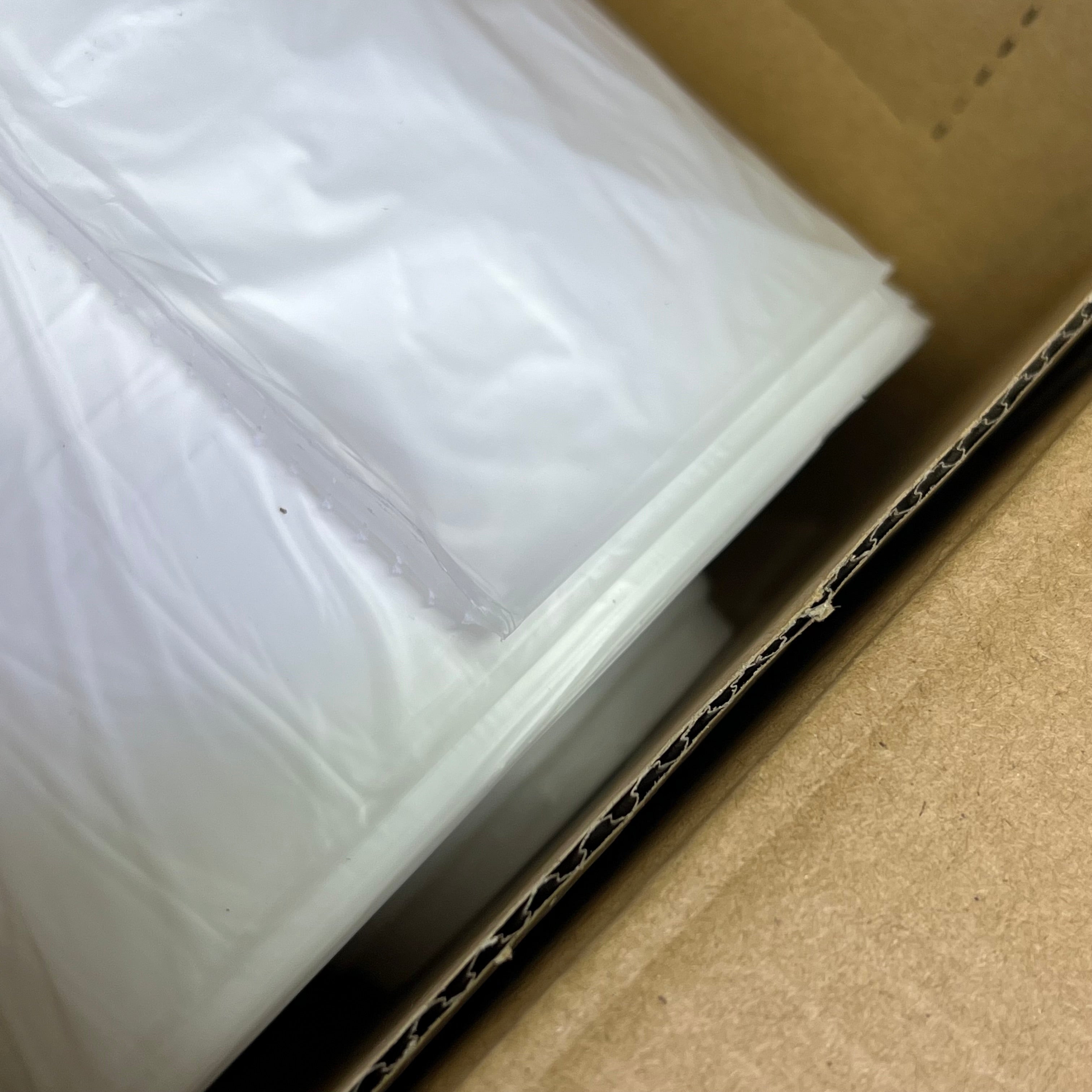 ELKAY PLASTICS (4 PACK, 50 BAGS PER ROLL) HD Poly Bags On Roll 52in. x 80in. B0R5280