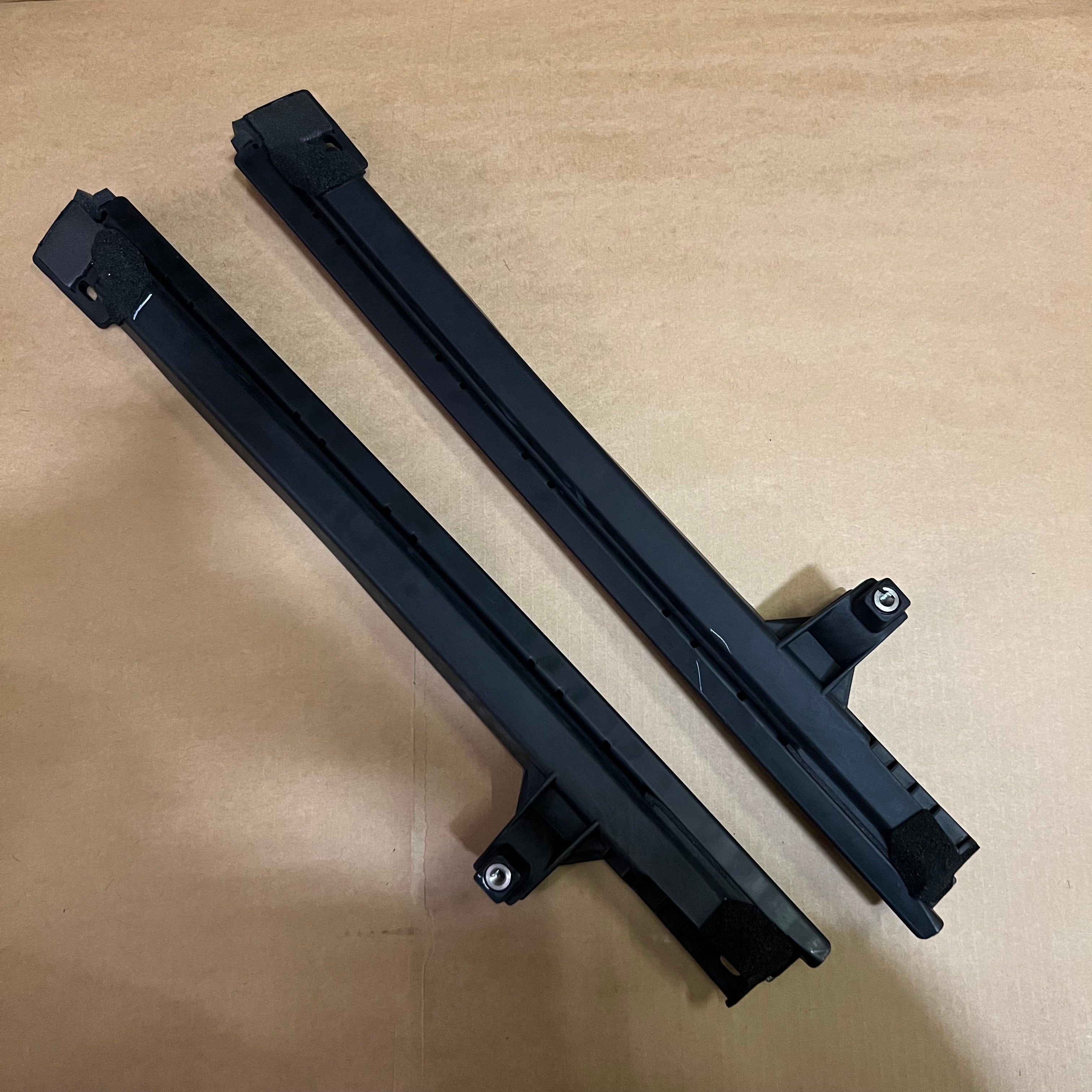 MOPAR Jeep Wrangler Soft Top Window Kit Sz 59" x 36" x 15" Black 82213651