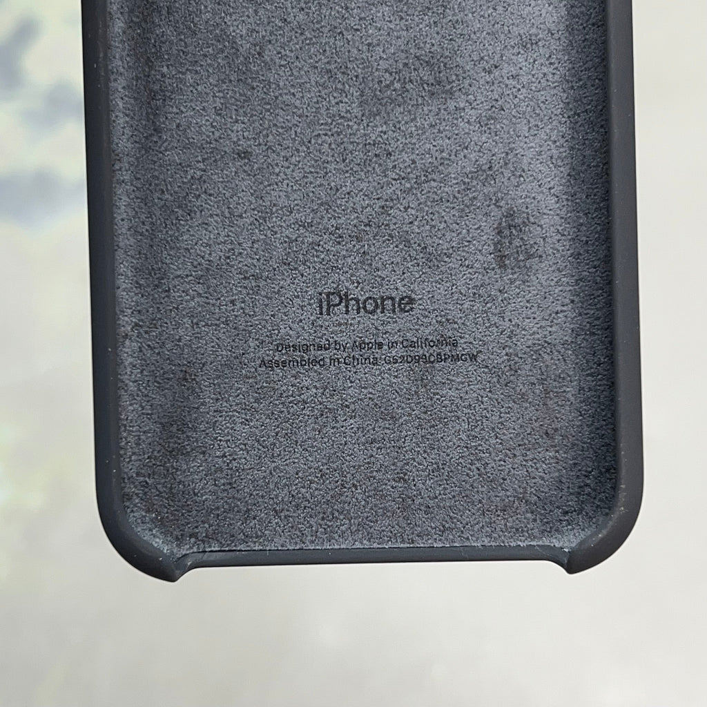 APPLE Silicone Case For Apple iPhone SE (2nd Generation) Black MXYH2M/A (Return)