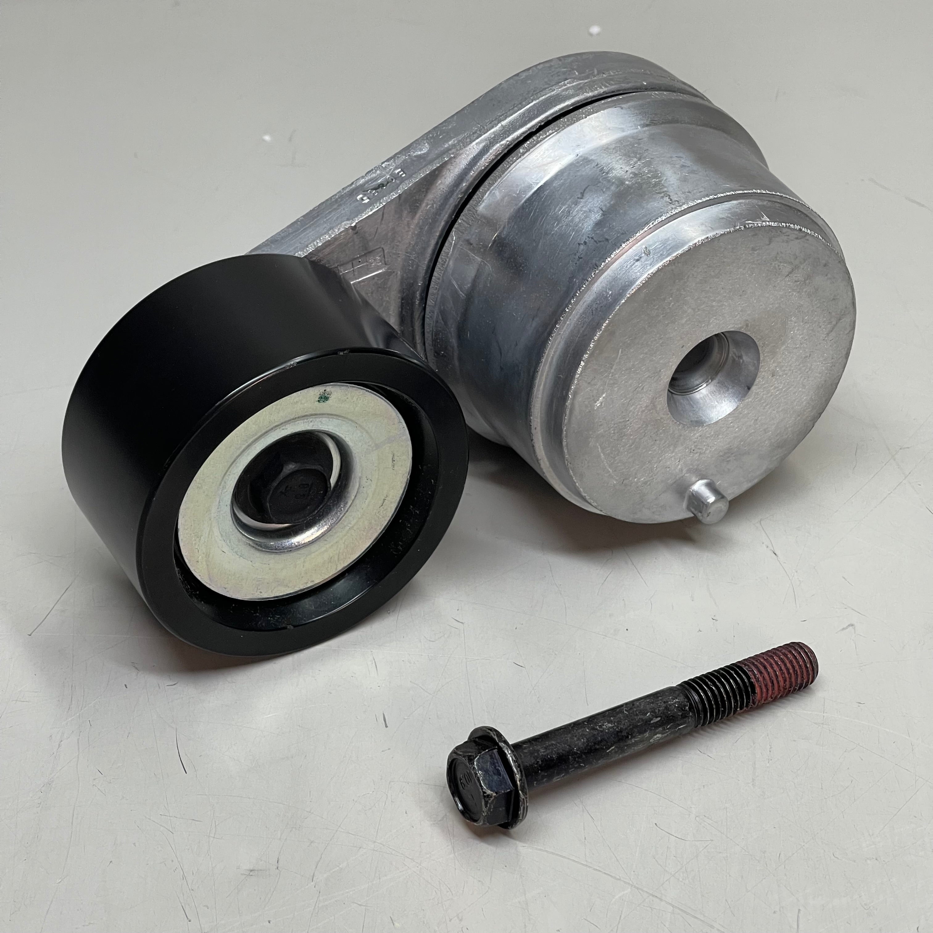 GATES FleetRunner Heavy-Duty Drive Belt Tensioner Steel & Black 38506