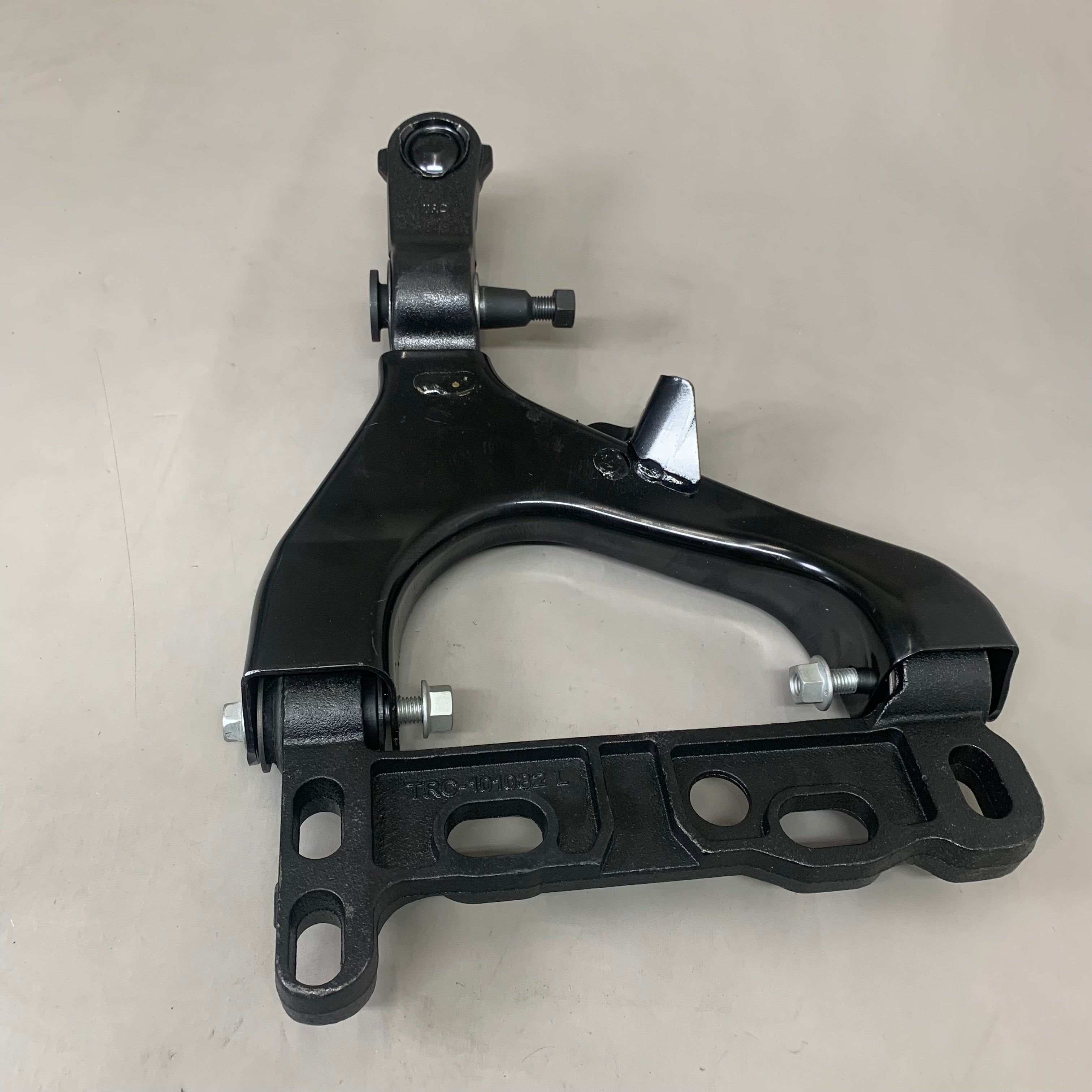 MOOG Suspension Control Arm & Ball Joint Assembly for Chevrolet SSR RK641496