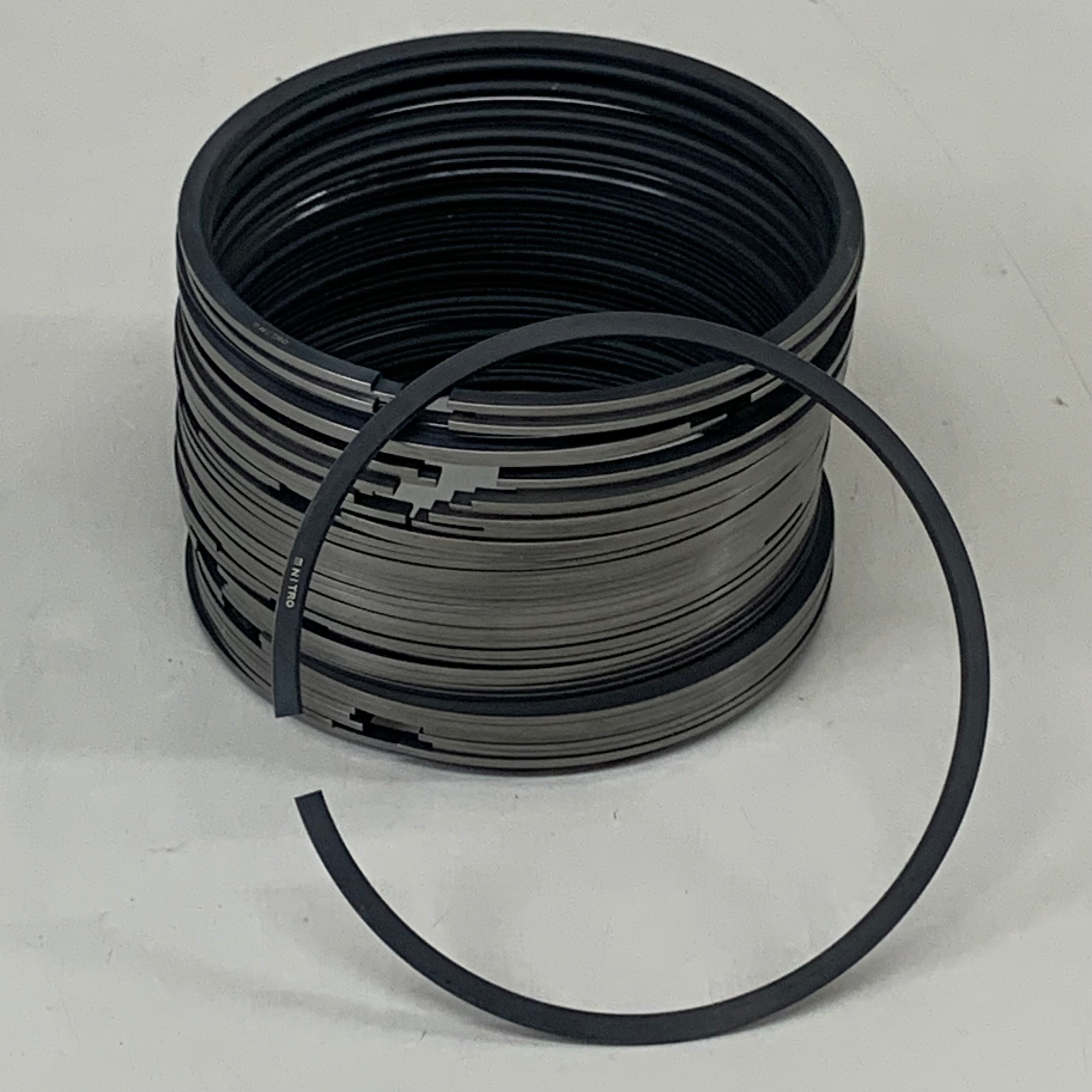 MAHLE (48 Pieces) Individual Fire-Power Performance Piston Rings 301-1273B
