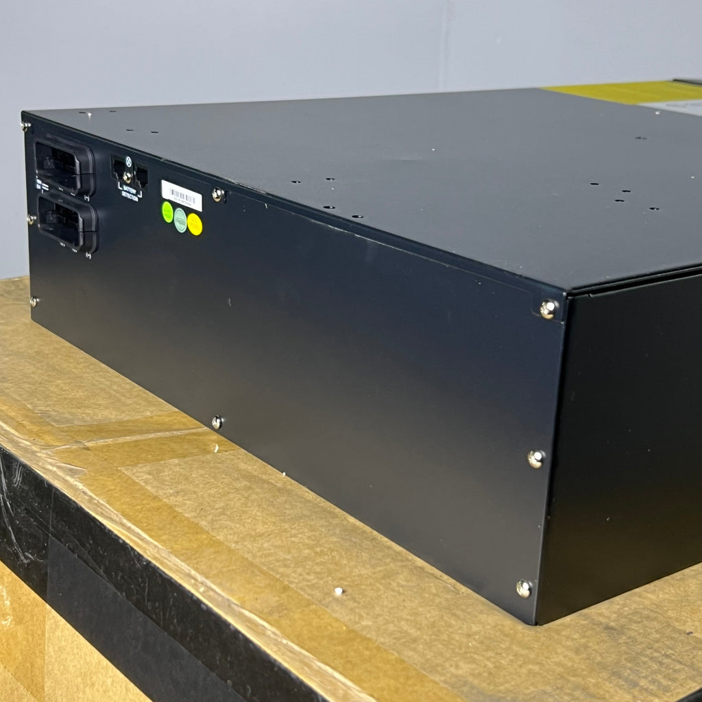 EATON Extended Battery Module 180V 9PXEBM180RT (New Other, Distressed Box)