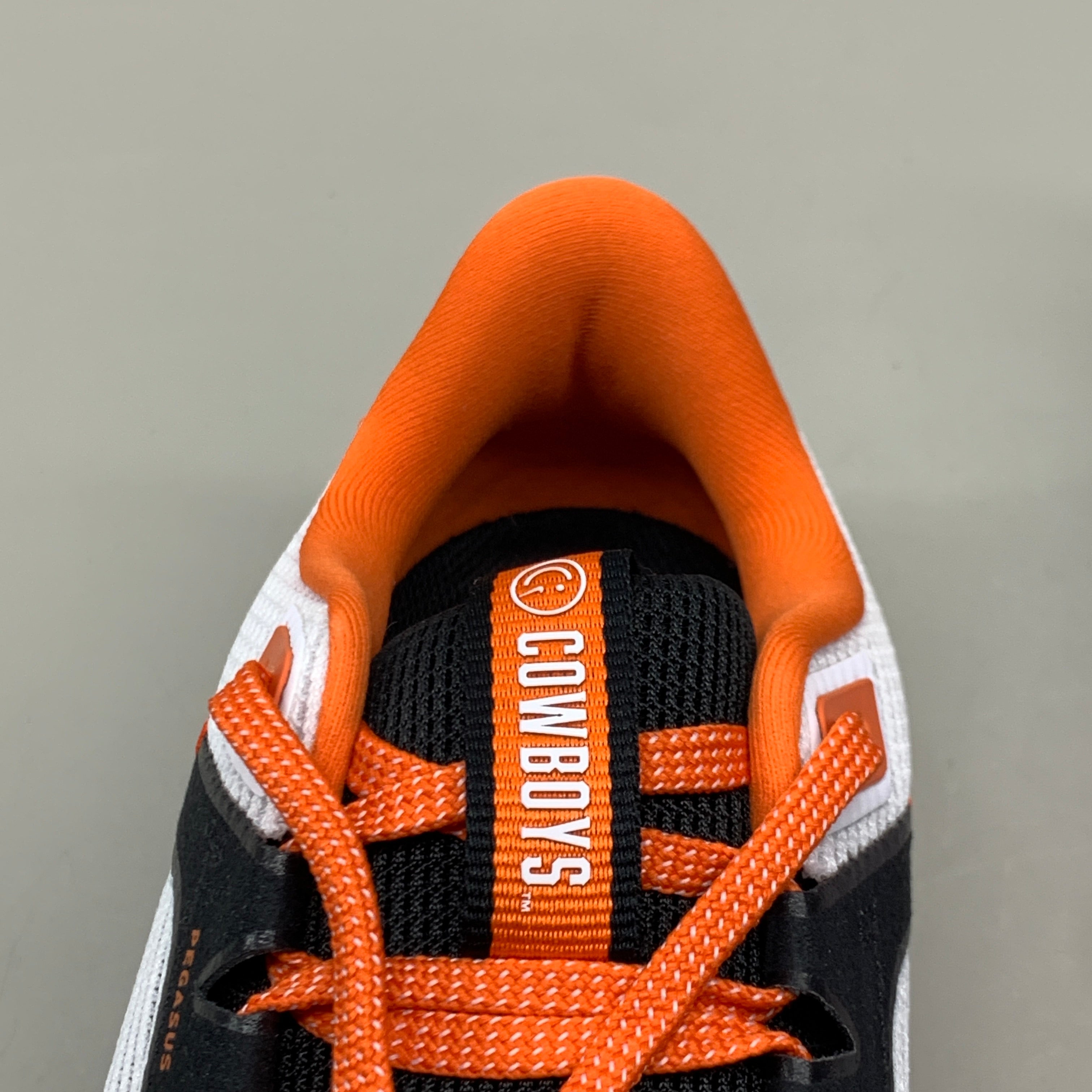 NIKE Zoom Pegasus 40 OK STATE Shoes White, Brilliant Orange & Black 12 W 10.5 M DZ5973-100