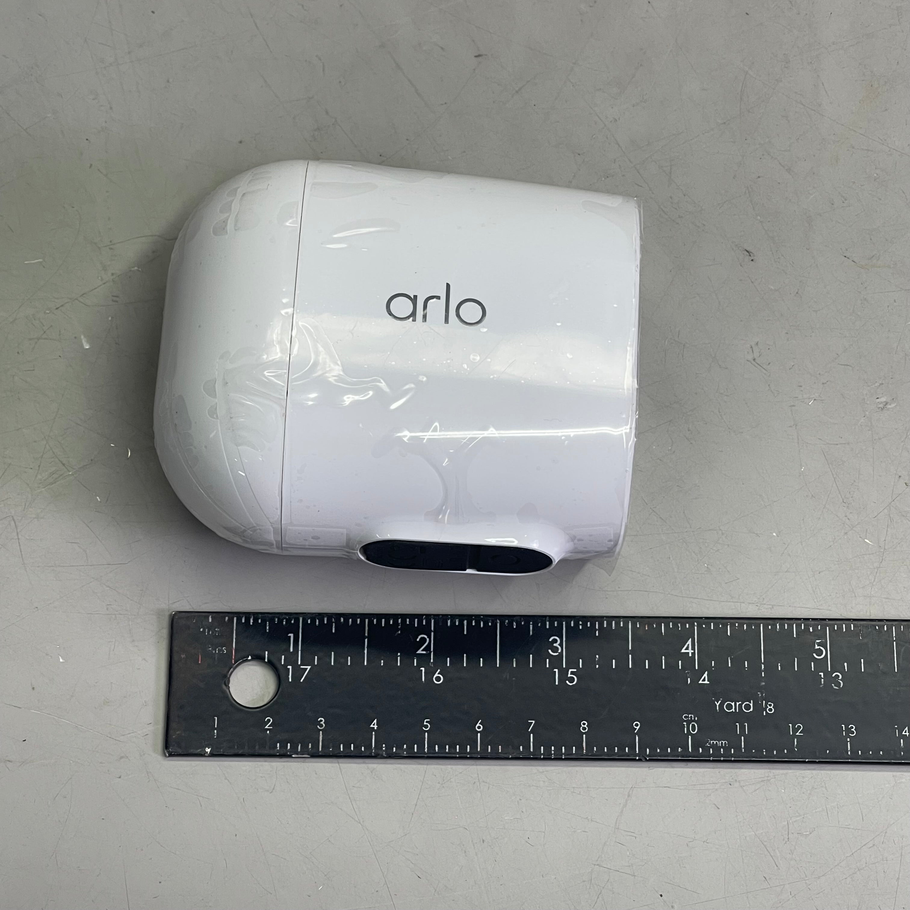 ARLO (3 PACK) Essential Wire-Free Spotlight Security Cameras 130° FOV White VMC2330W-100NAS (Pre-Owned)