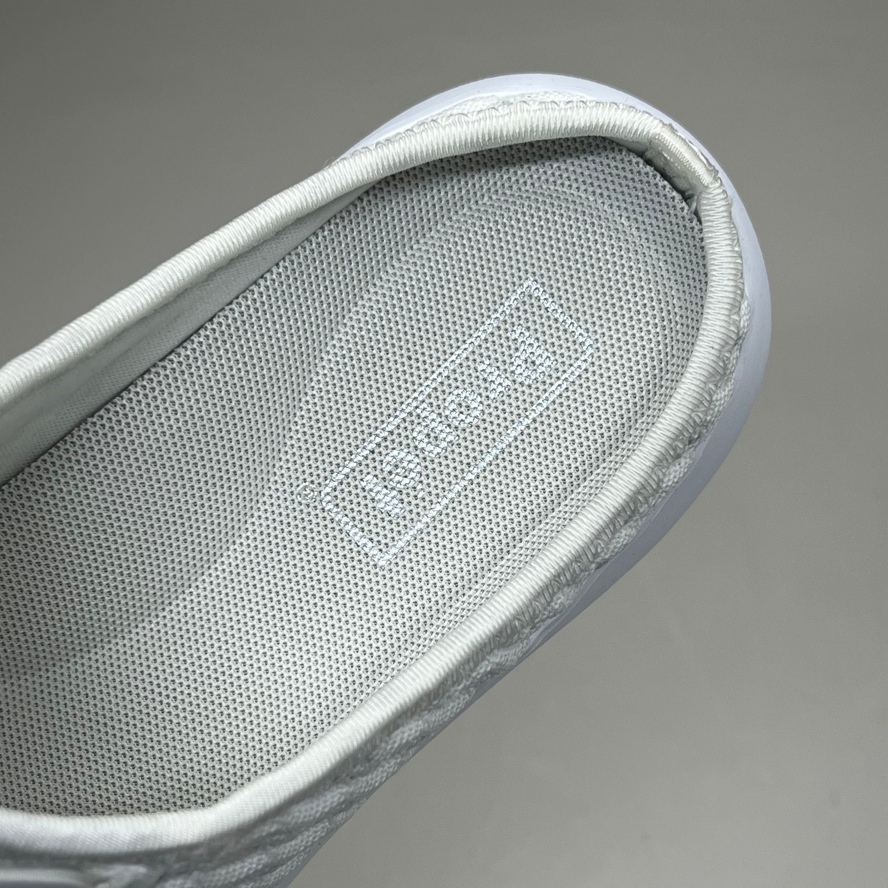 PROPET Travel Bound Slide Remove Footbed Women's Sz 8.5 M(B) White Daisy WAT031M