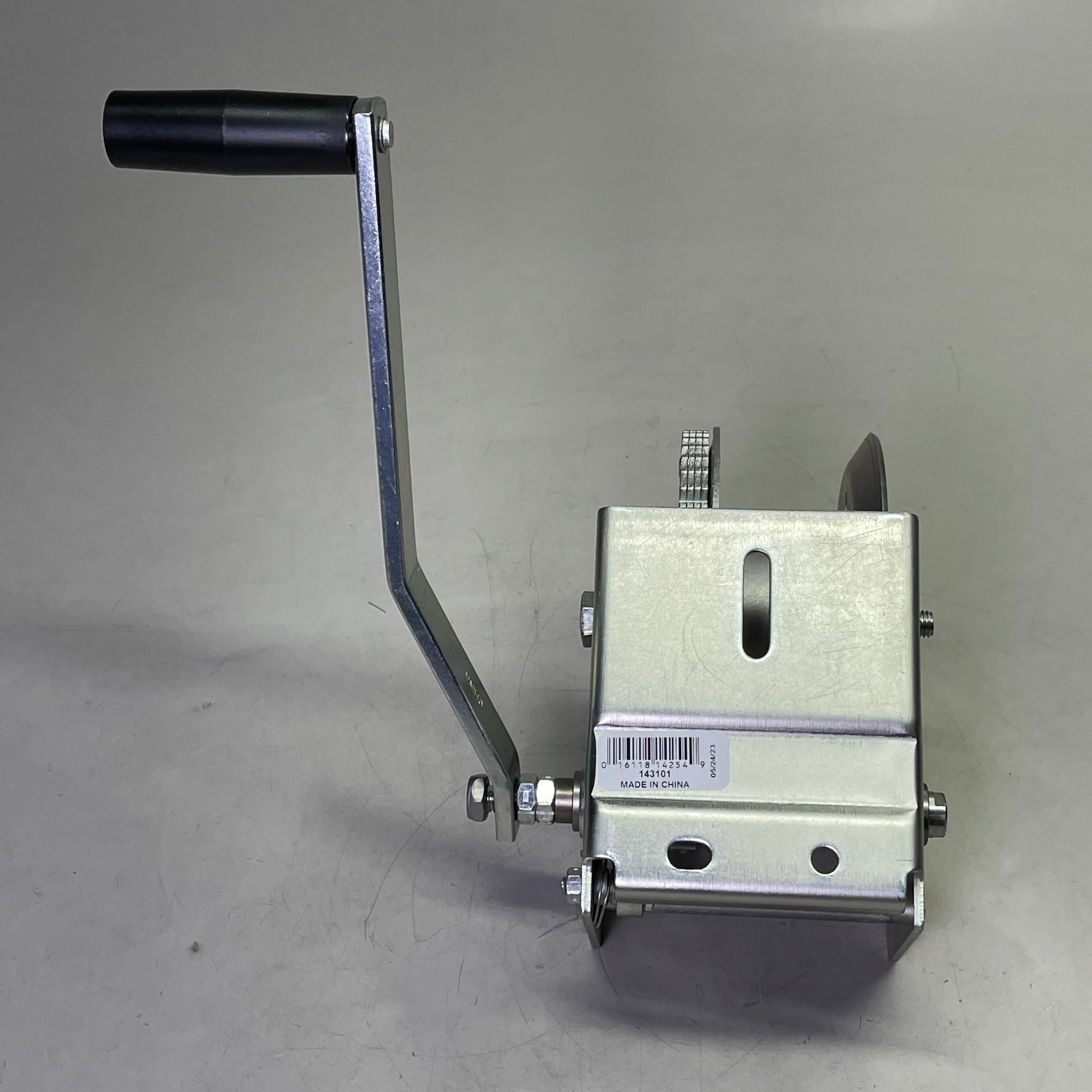 FULTON Automatic Brake Hand Winch, 1500-Lb. Load Capacity 143101