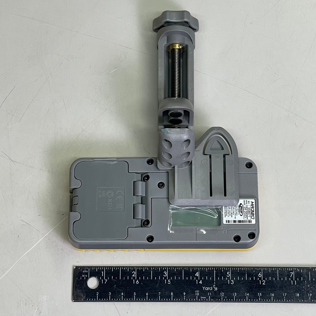 SPECTRA PRESICION Survey Tripod LL100N-3 Self Leveling Laser Level HR320 Receiver