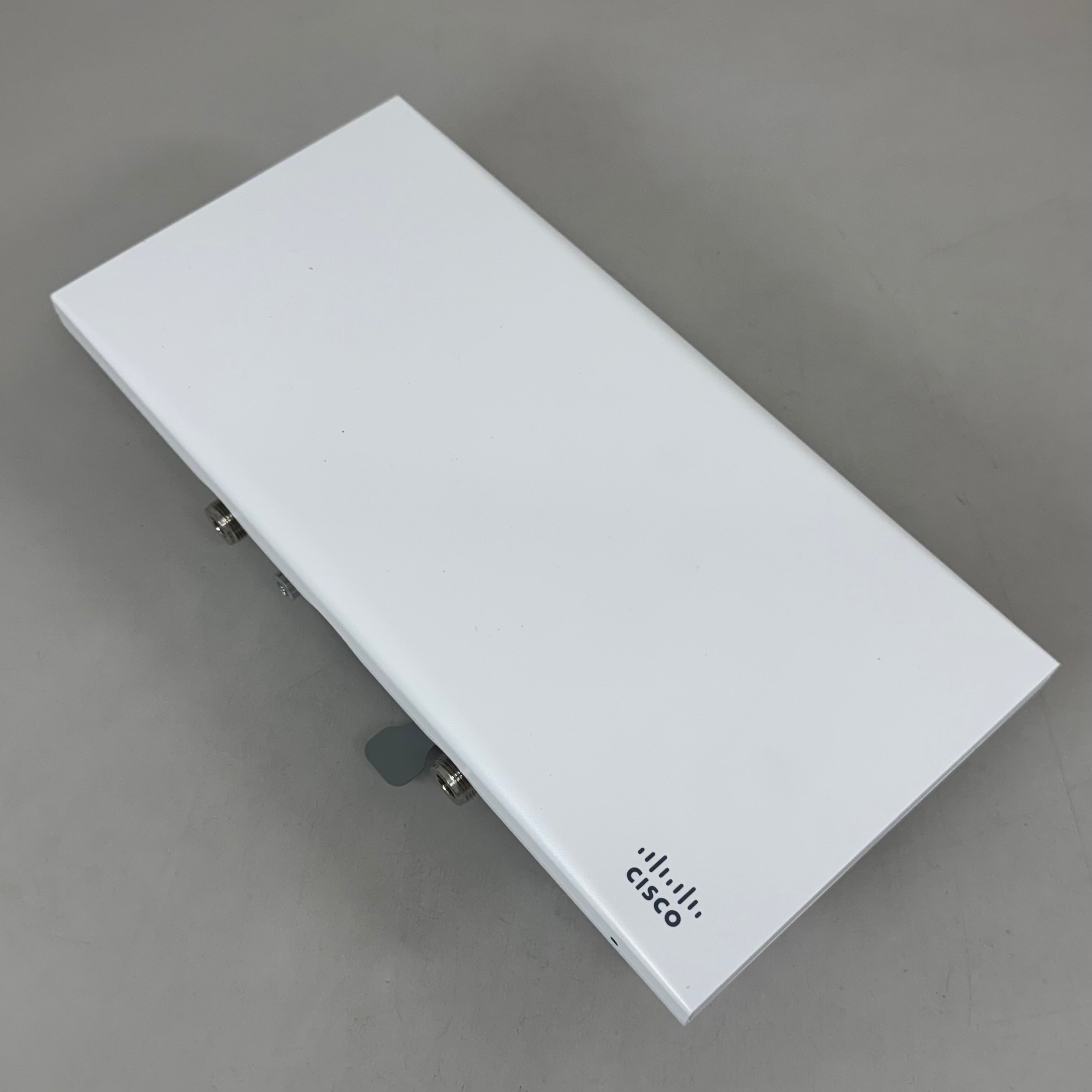 CISCO High Performance 802.11 Ax Wireless Access Point Outdoor Wifi 6 White MR76 (tied to a business)