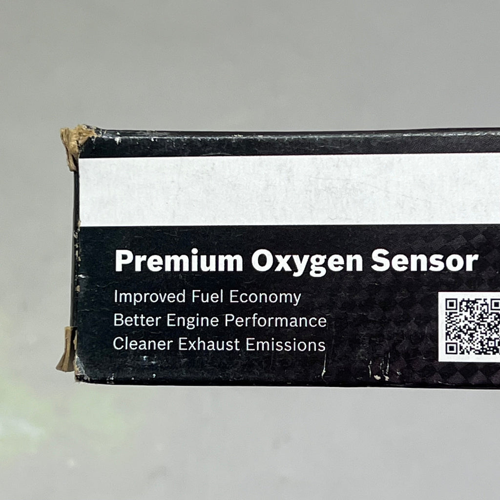 BOSCH Premium OE Quality Oxygen Sensor Flange Mount Stainless Steel 13702
