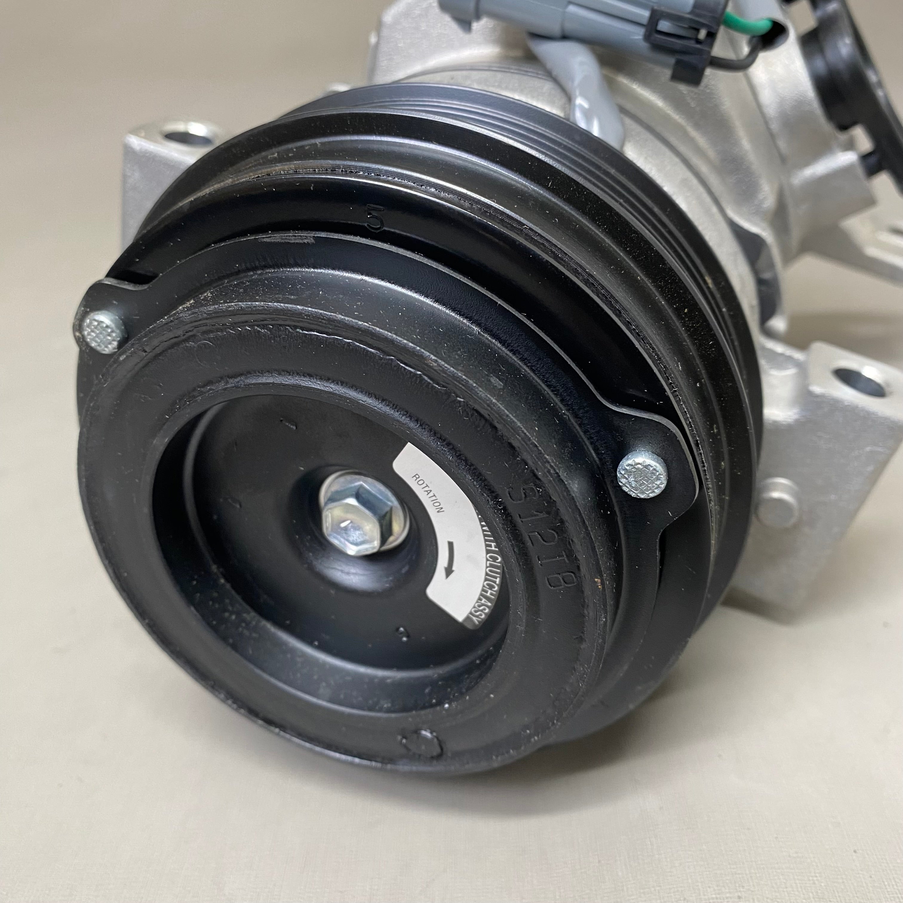 DENSO A/C Compressor & Clutch Dor Cadillac, Chevy, Hummer Etc As-is (See Images)471-0315