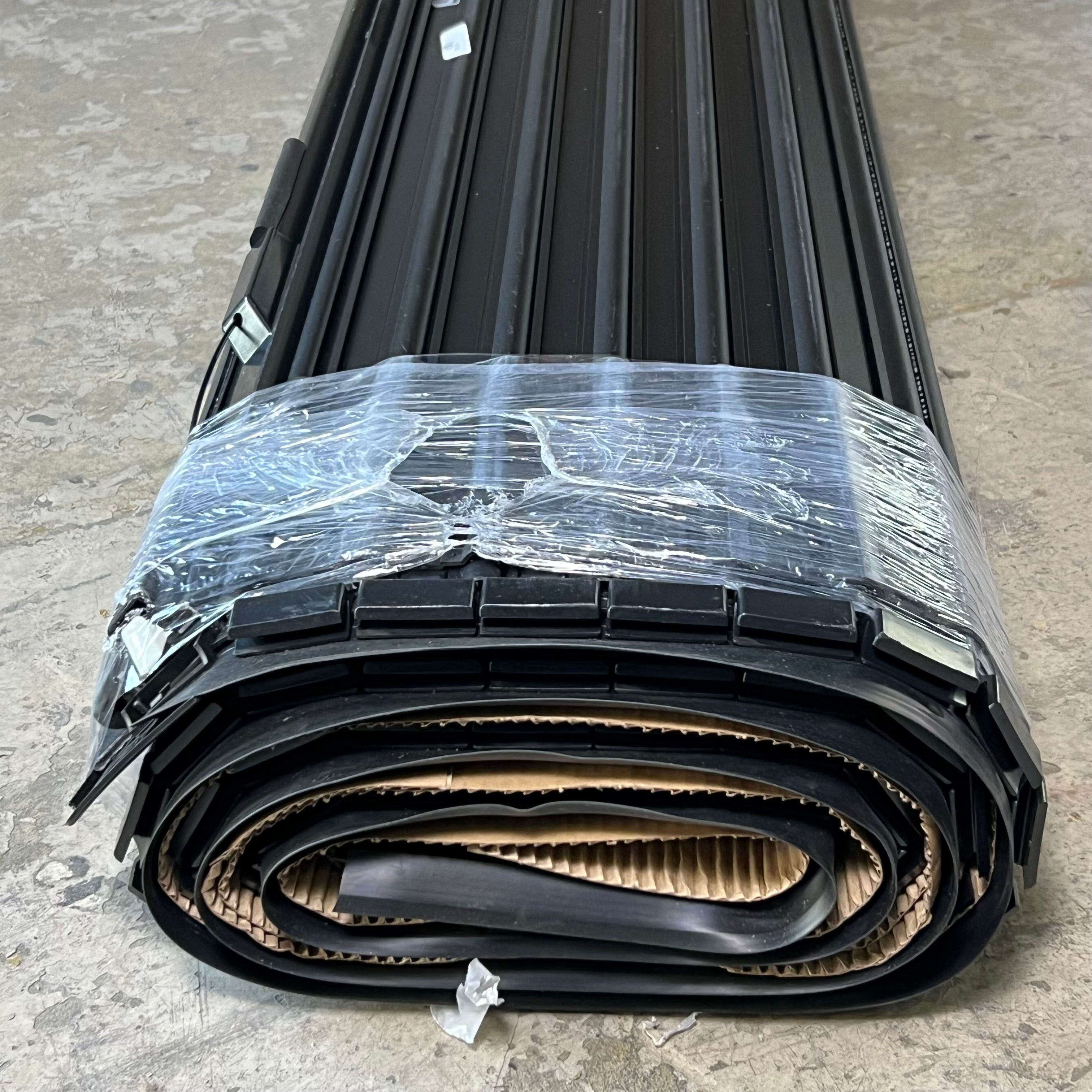 REALTRUCK Hard Rolling Truck Bed Tonneau Cover Sz 60” W Black 80134
