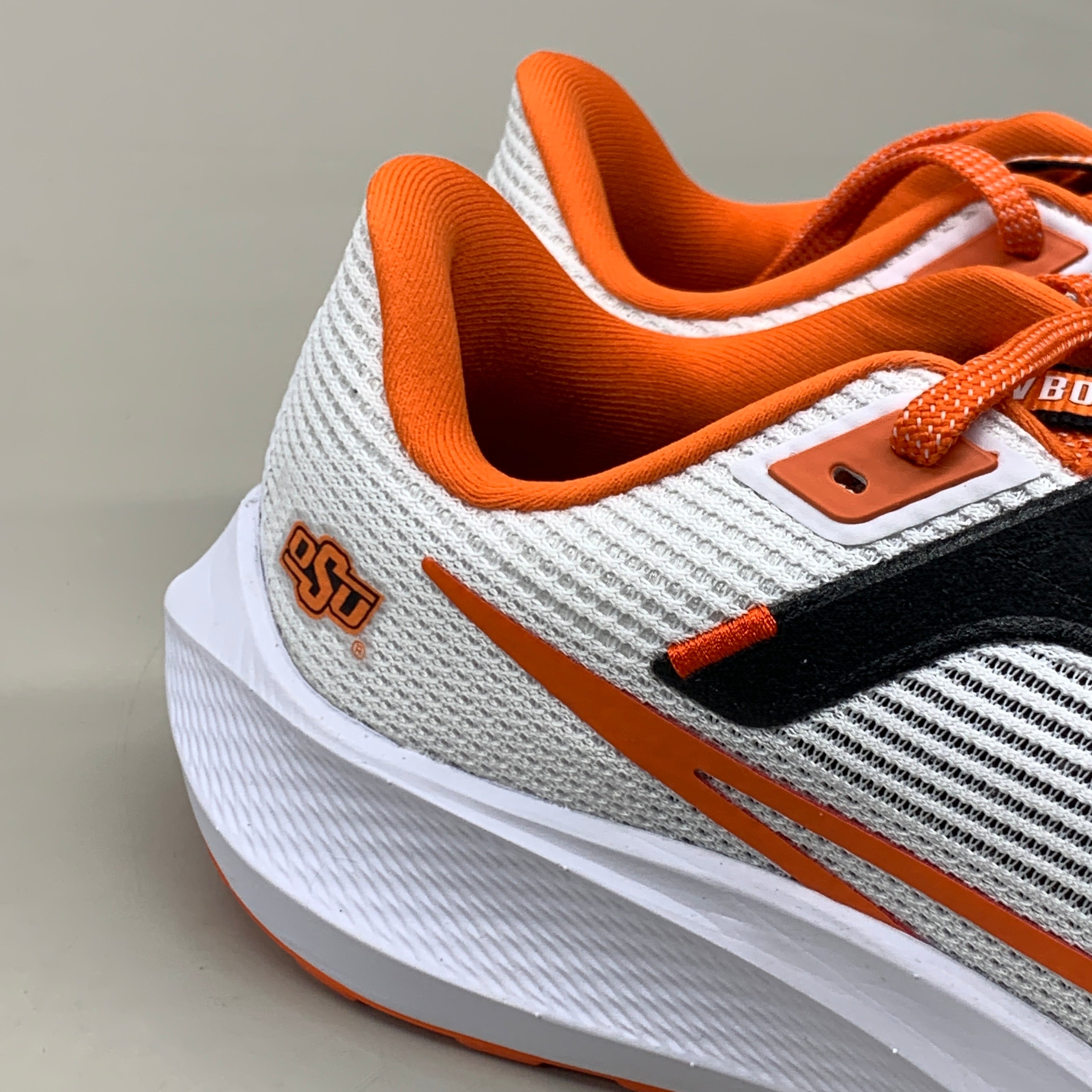 NIKE Zoom Pegasus 40 OK STATE Shoes White, Brilliant Orange & Black 12 W 10.5 M DZ5973-100