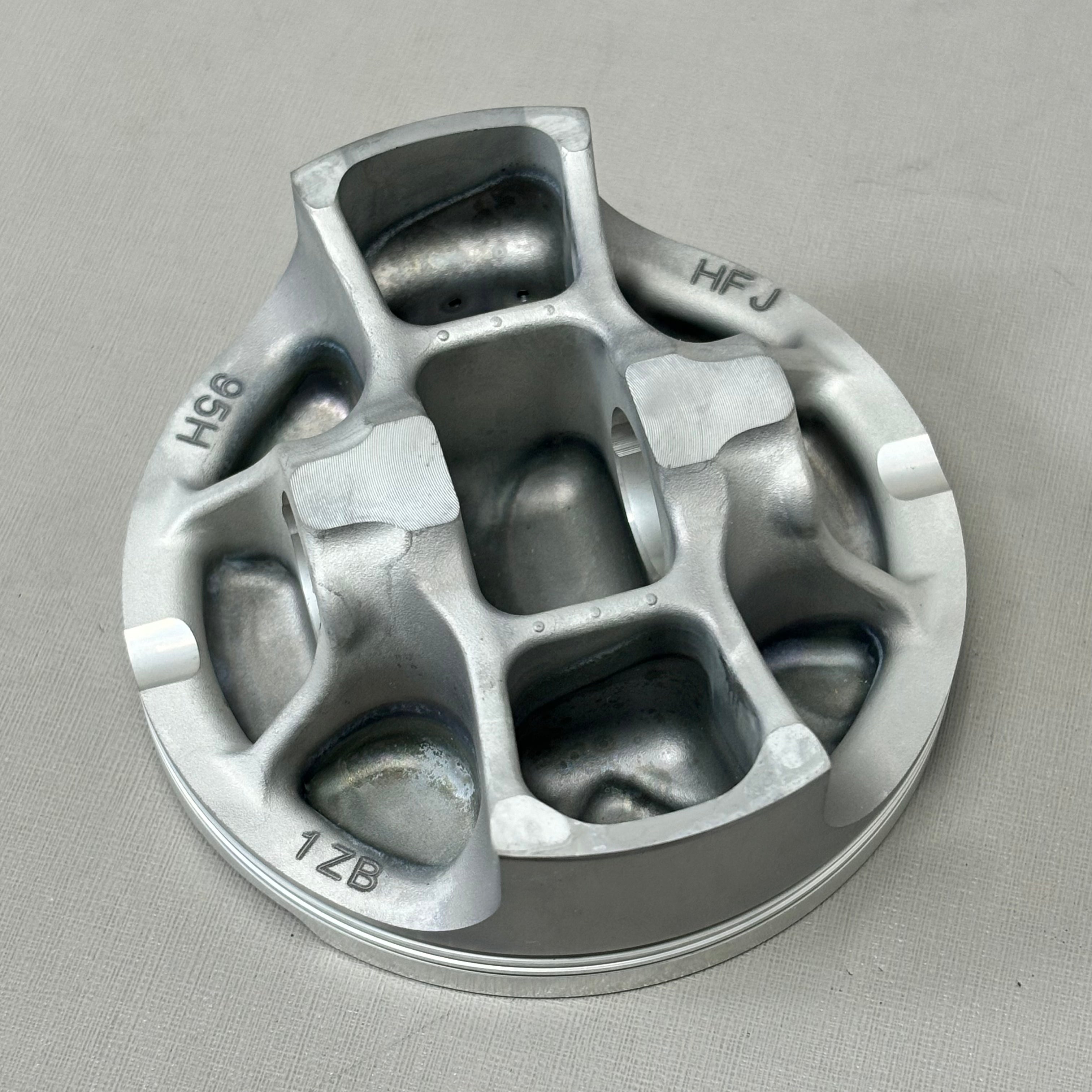 HONDA Piston for CRF250 R CRF250 RW CRF250 RX CRF250R CRF250RX OEM 13101-K95-AA0