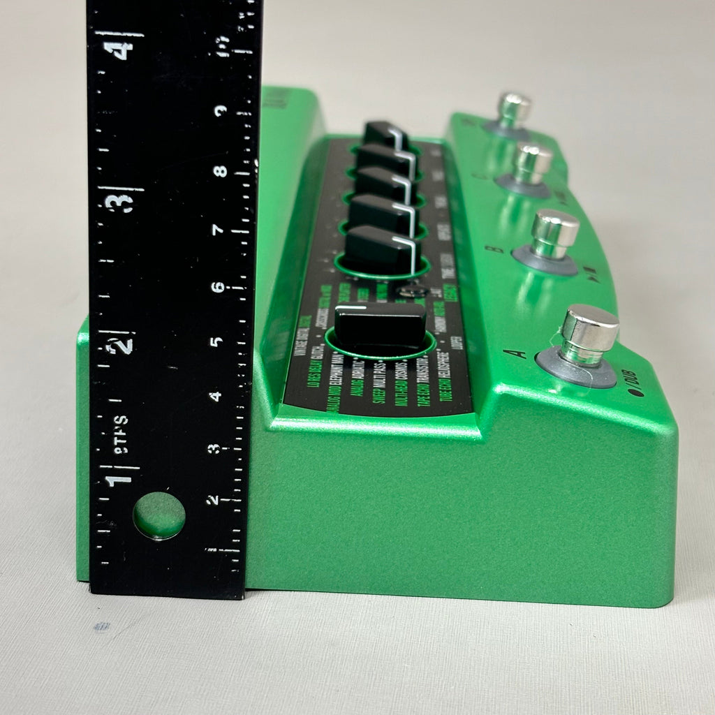 LINE 6 Delay & Looper Modeler Pedal 4 Switch & 1 Switch Loopers Green DL4 MkII
