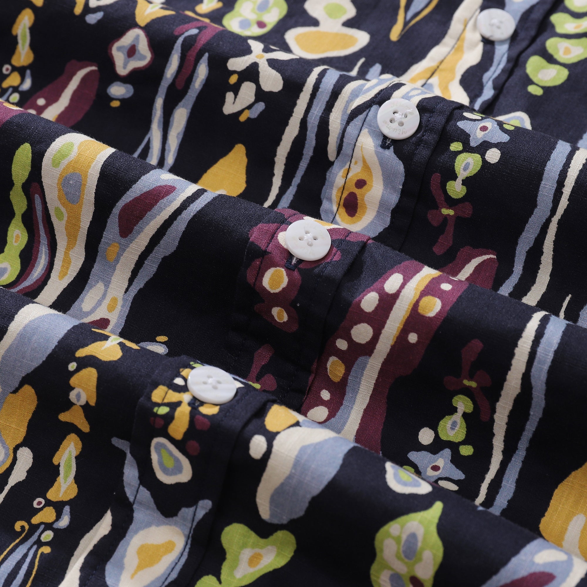 Men's Hawaiian Shirt Valley of the Worms Print Cotton Button-down Short Sleeve Aloha Shirt By Evan