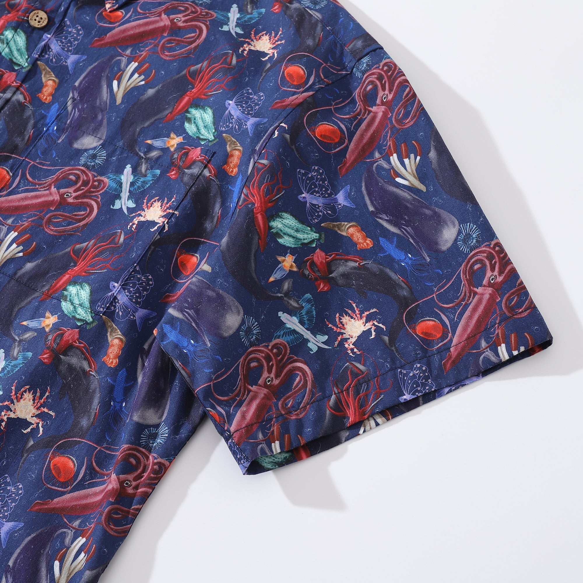 Men's Hawaiian Shirt Leviathan Showdown Print Cotton Button-down Short Sleeve Aloha Shirt By Sun