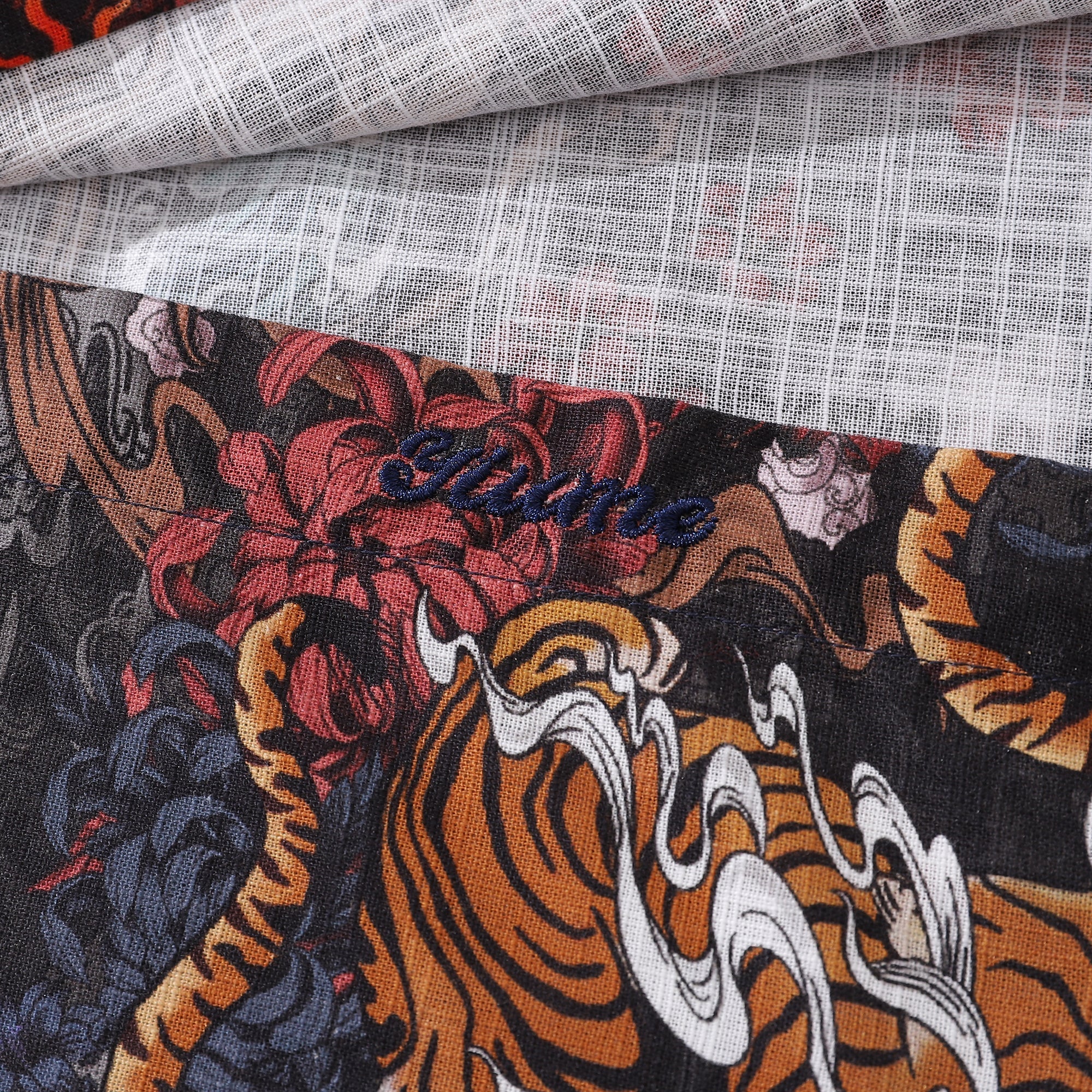 Long Sleeve Hawaiian Shirt For Men Tiger in the Mist Cotton Button-down Aloha Shirt By Yakima
