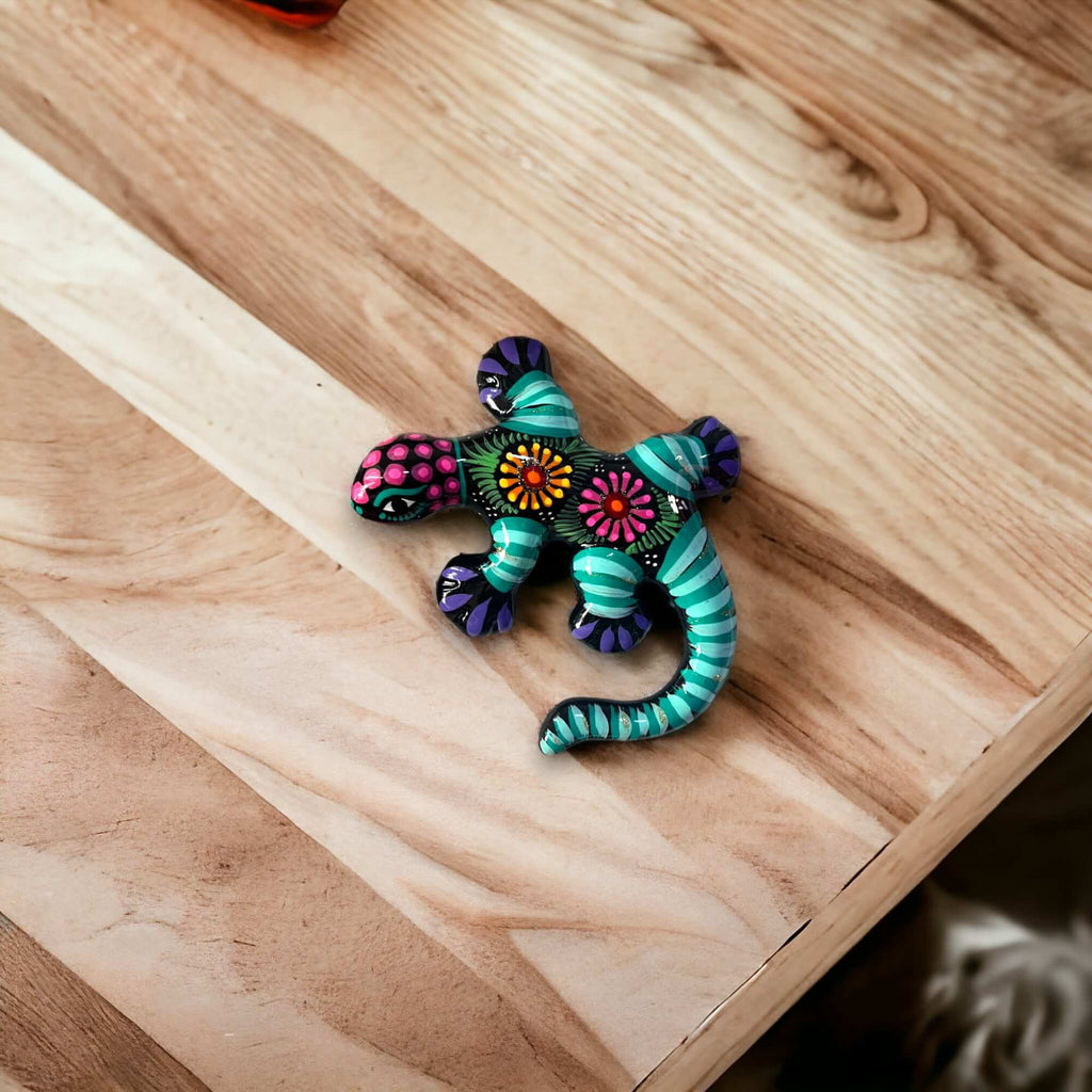 Talavera Lizard Figurine | Mexican Handmade Wall Decor