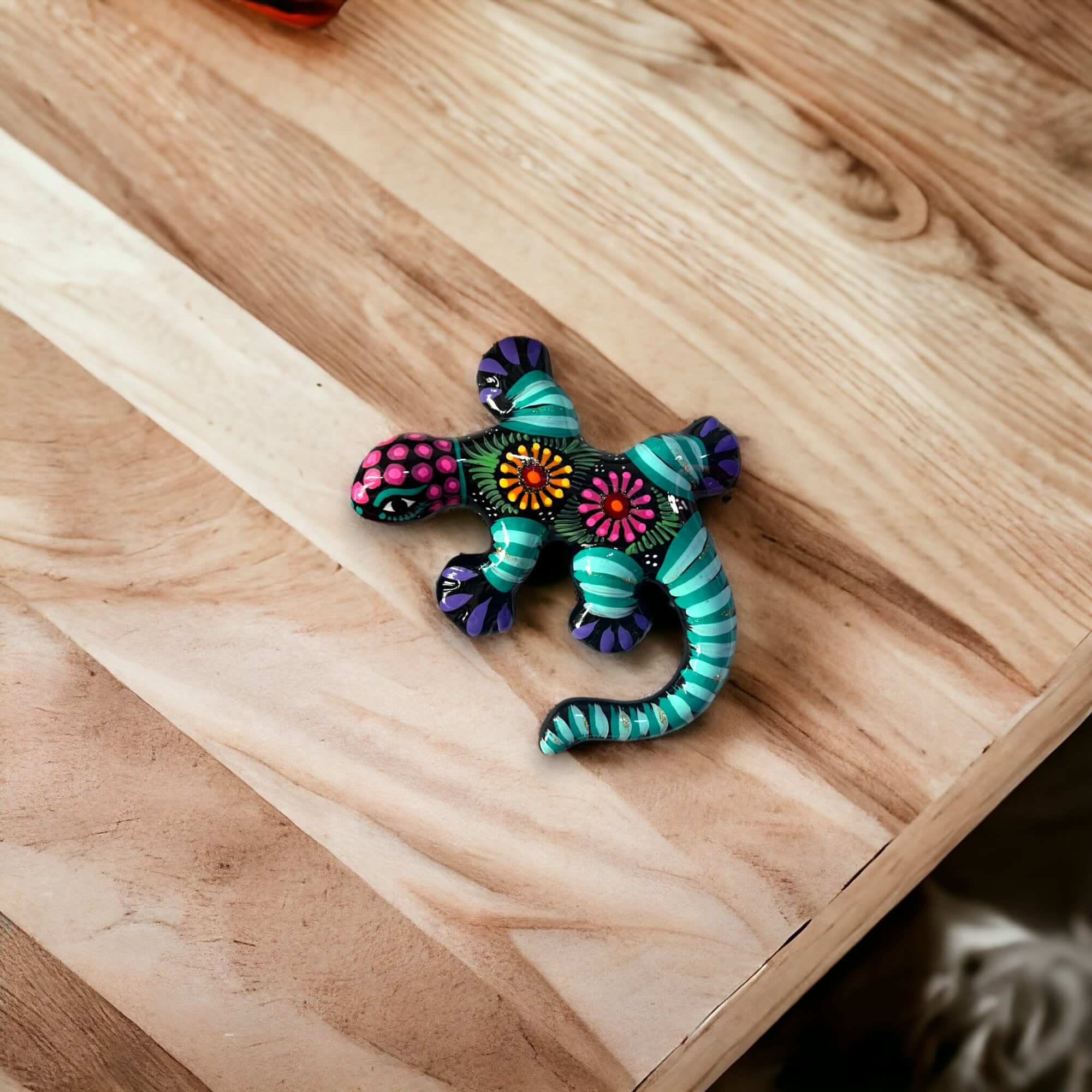 Talavera Lizard Figurine | Mexican Handmade Wall Decor
